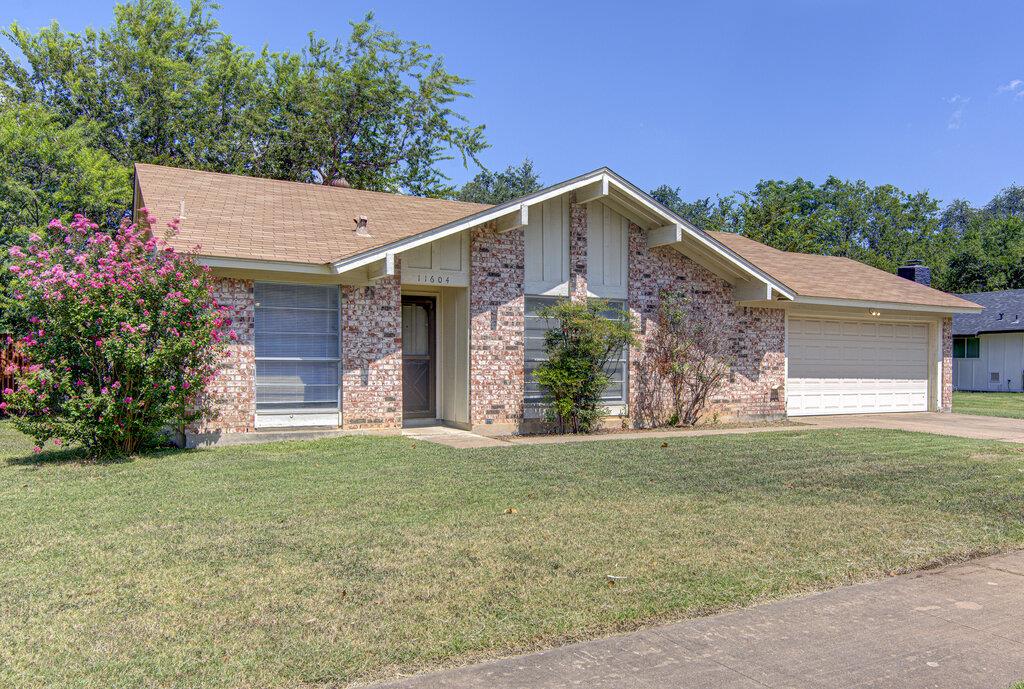 Listing photo 1 of 11604  Elk Park Trl