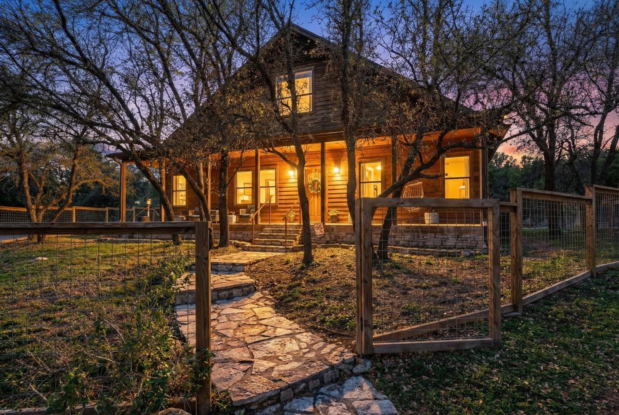 Listing photo 1 of 22706  Rocking A Trl