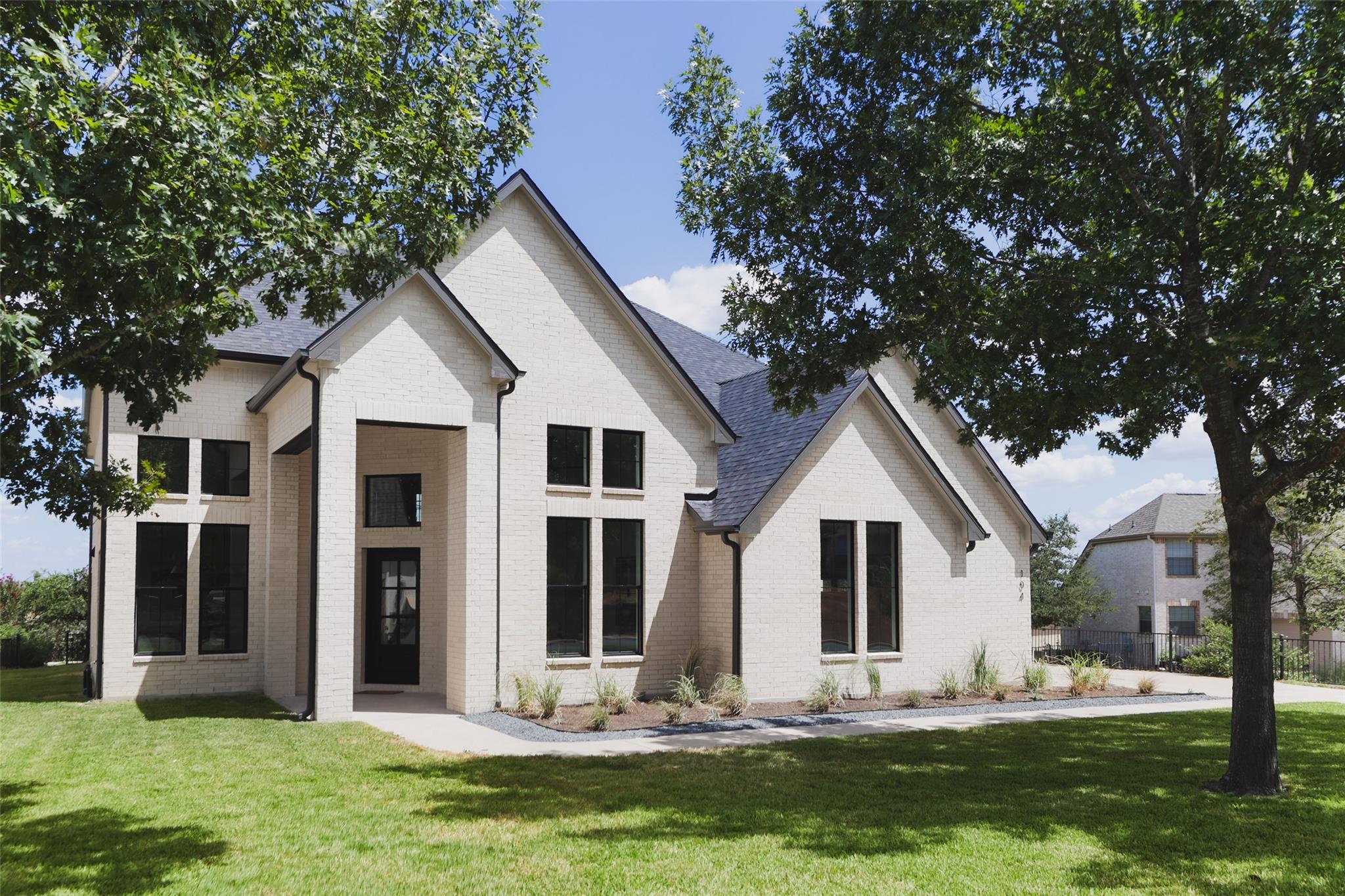 Listing photo 1 of 104  Whitley Dr