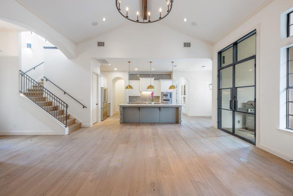 Listing photo 1 of 114  Golden Bear Dr