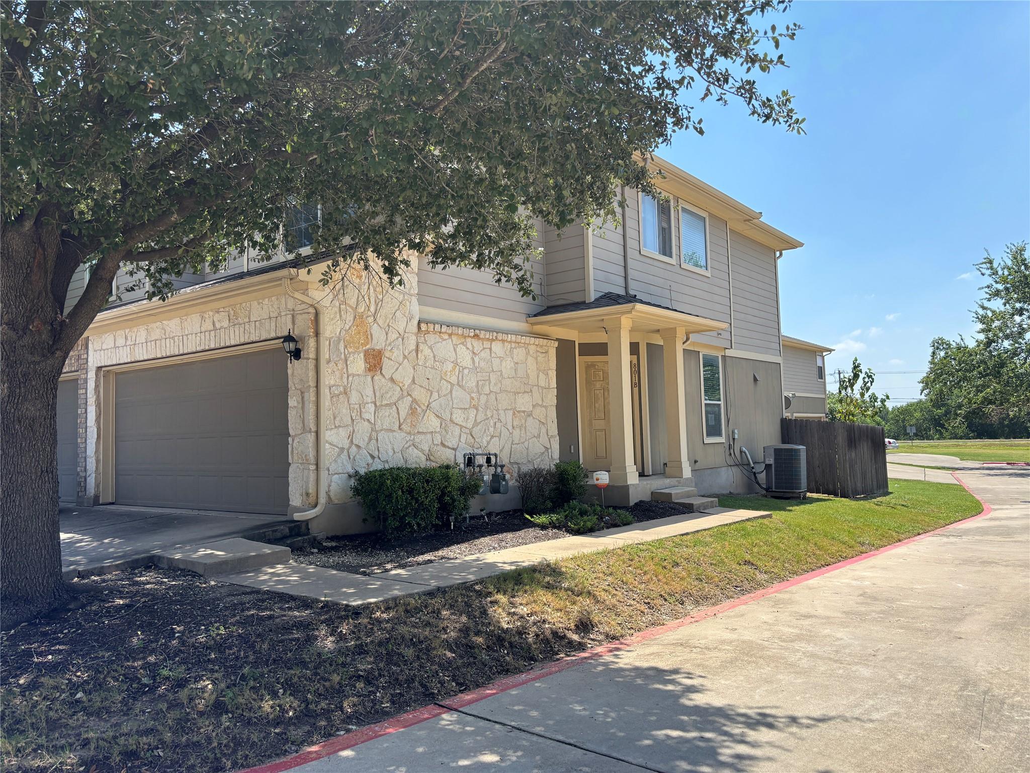 Listing photo 1 of 801  Jane Austen Trl  #B