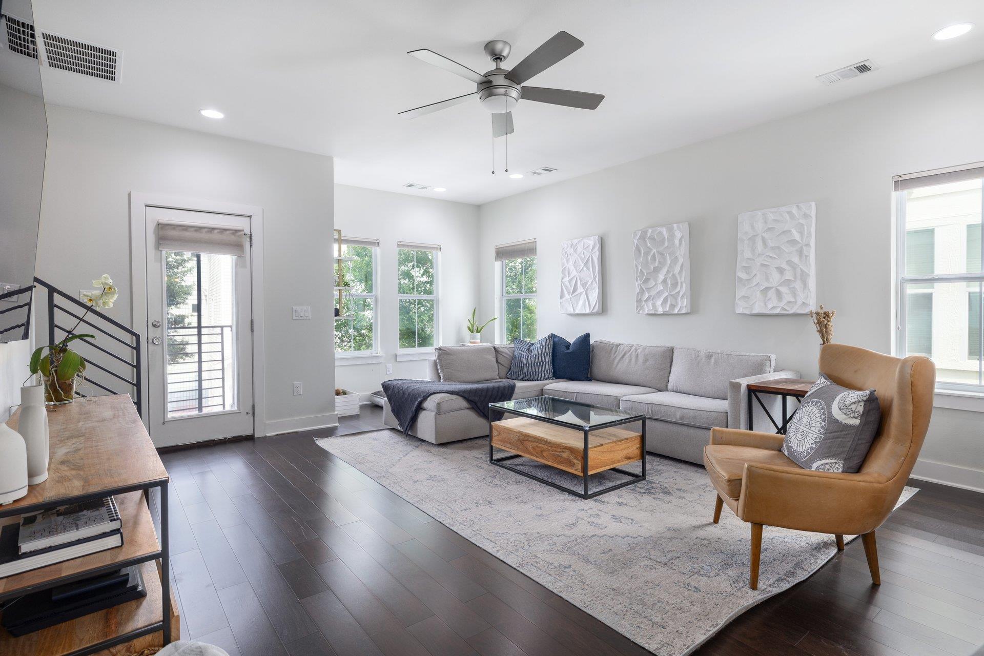 Listing photo 1 of 2705  Halcyon Dr  #7