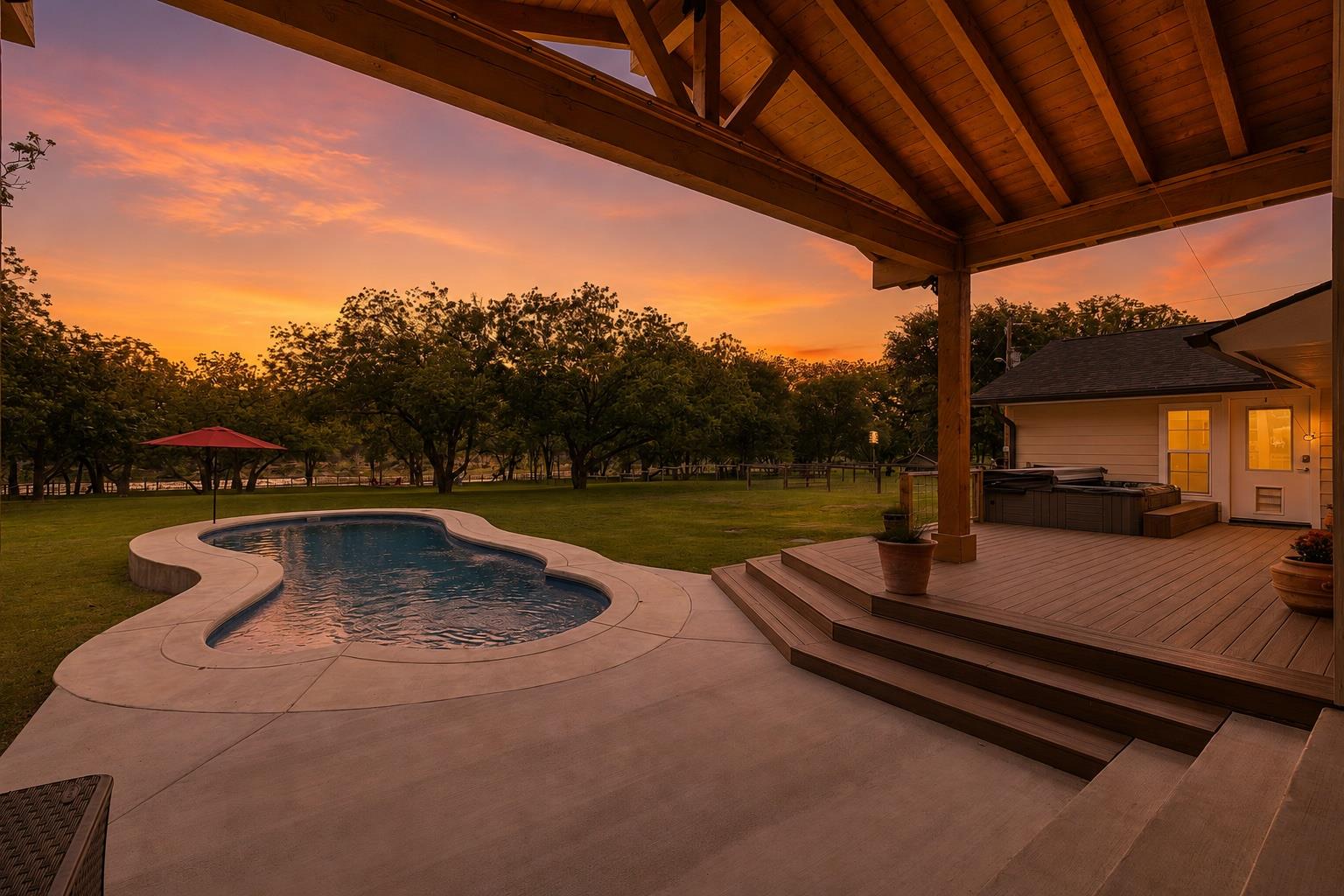 Listing photo 1 of 1007 S Gabriel Dr