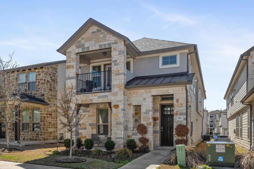 Listing photo 1 of 177  Diamond Point Dr