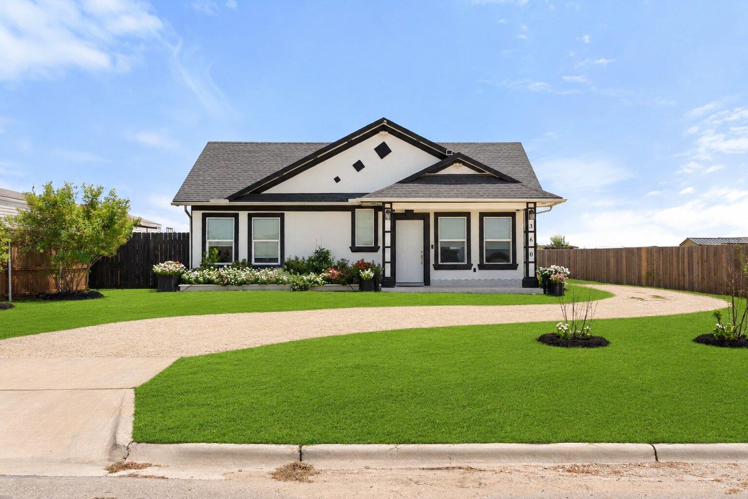 Listing photo 1 of 360  Vaquero Ln