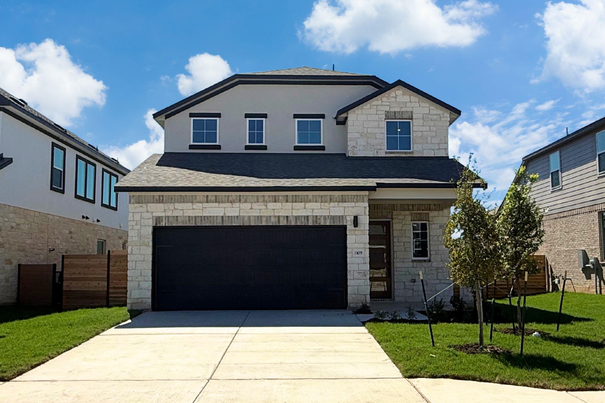 Foto del anuncio 1 de 1105  Stonehill Dr