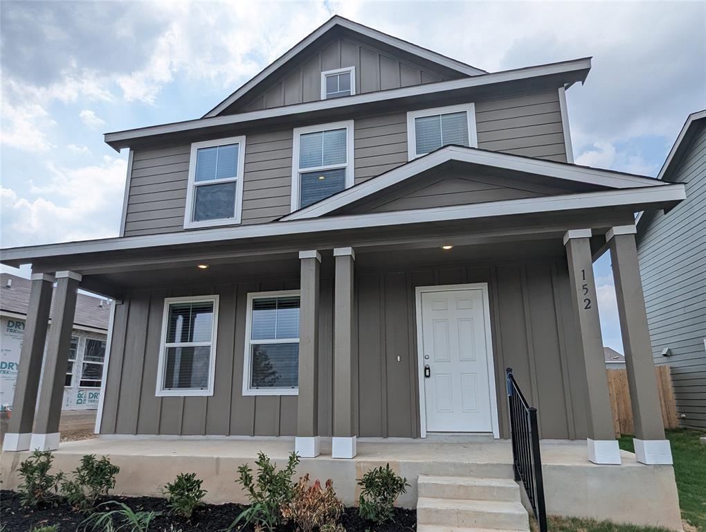 Listing photo 1 of 152  Avre Loop