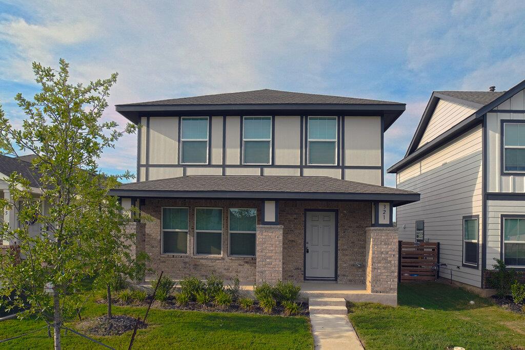Listing photo 1 of 321  Keefer None
