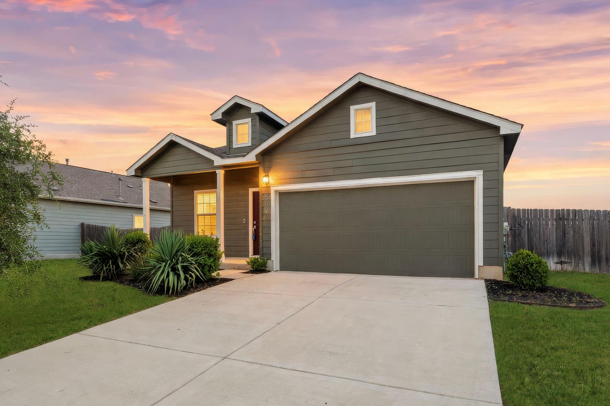 Listing photo 1 of 509  Gabriels Bluff Dr