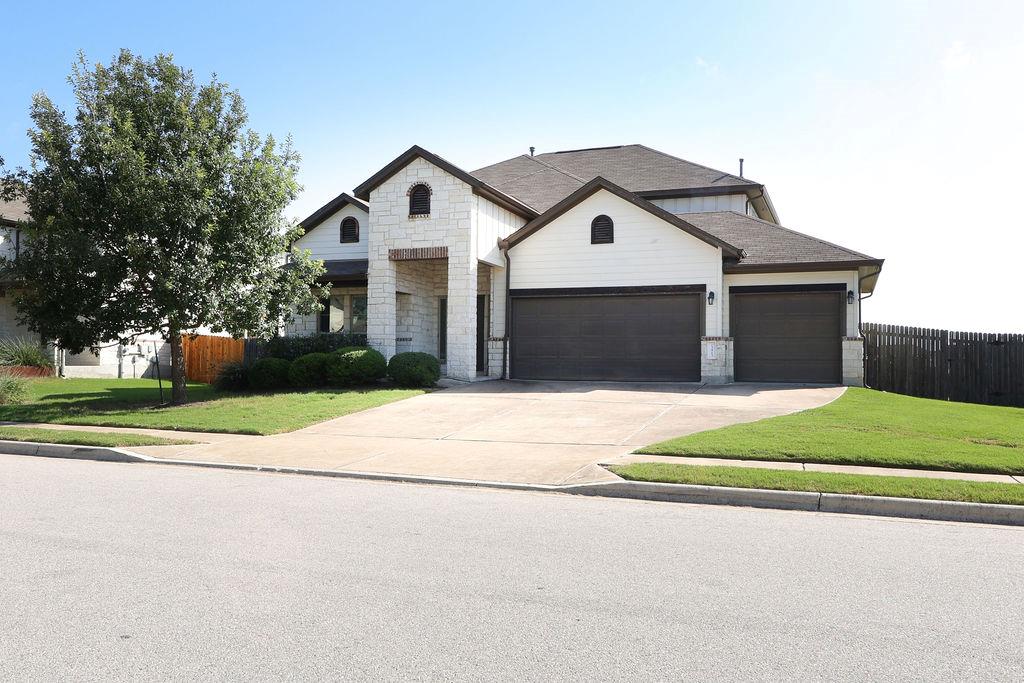 Listing photo 1 of 13413  Larrys Ln