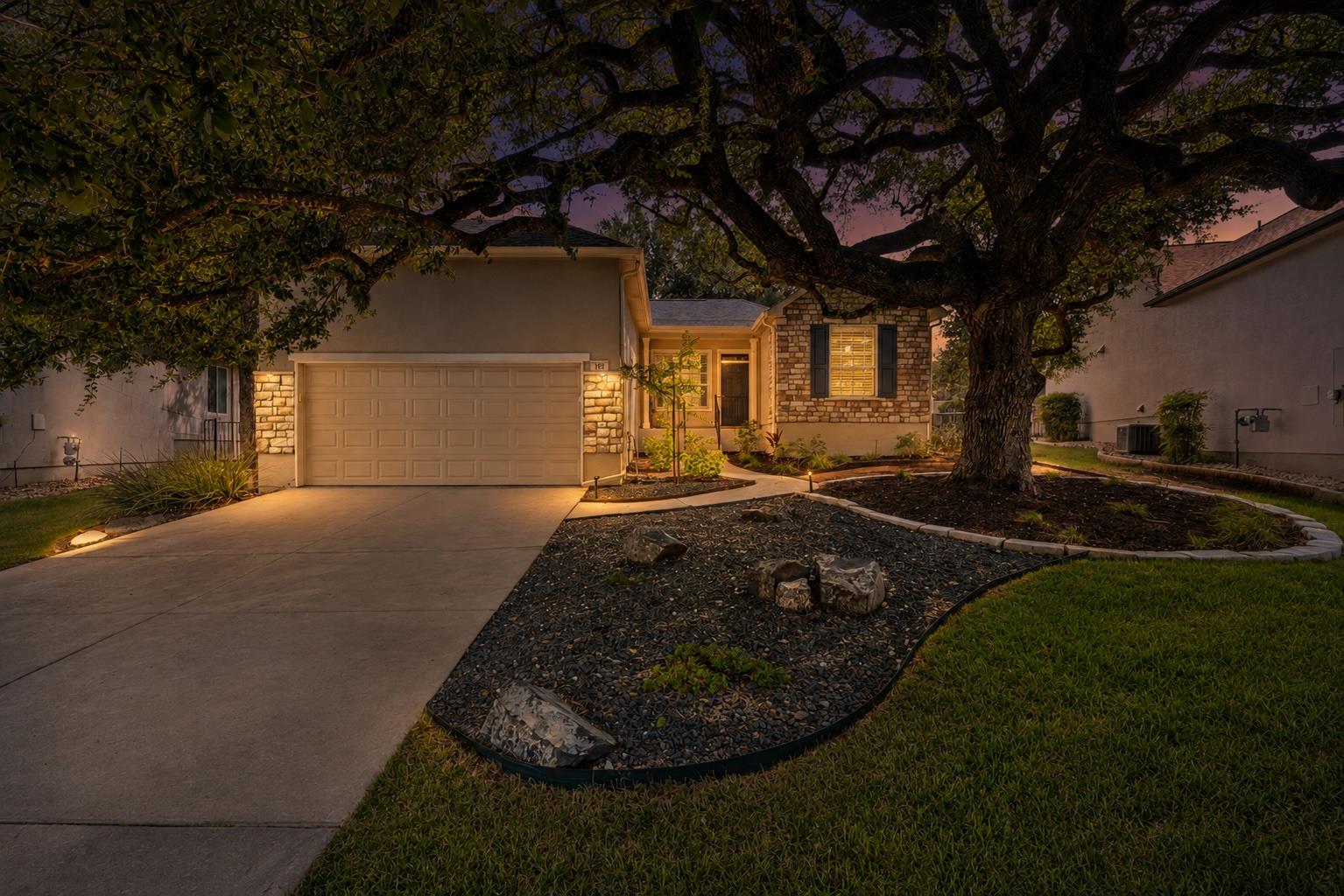 Listing photo 1 of 102  Verbena Dr