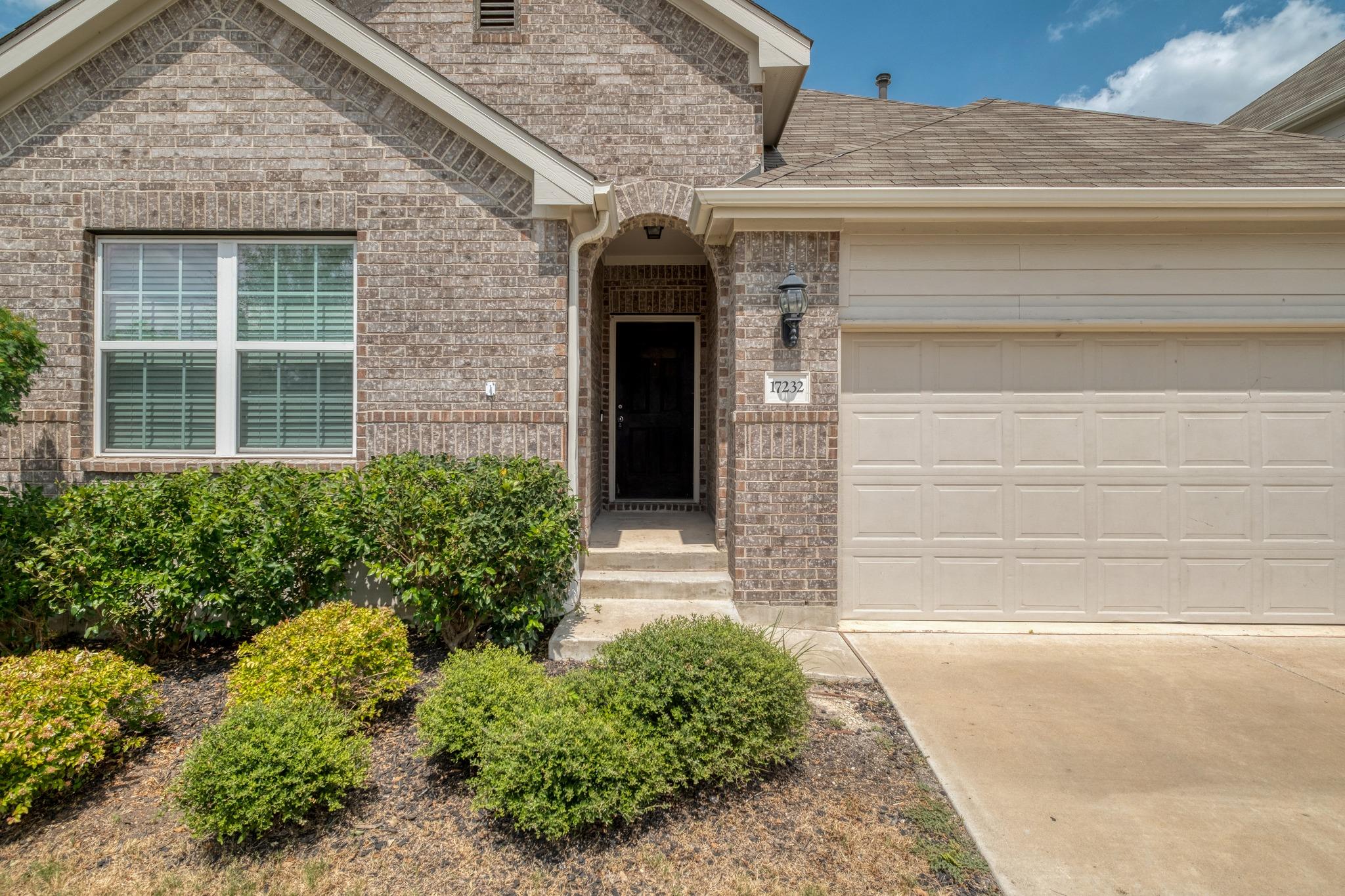 Listing photo 1 of 17232  Borromeo Ave