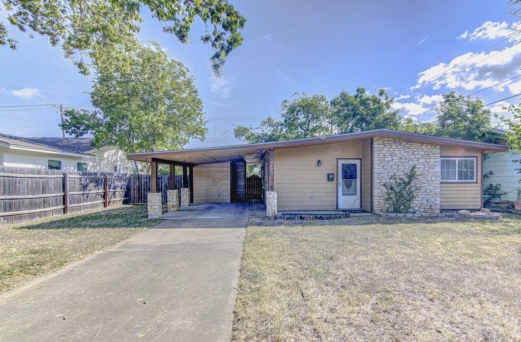Listing photo 1 of 1410  Kamar Dr
