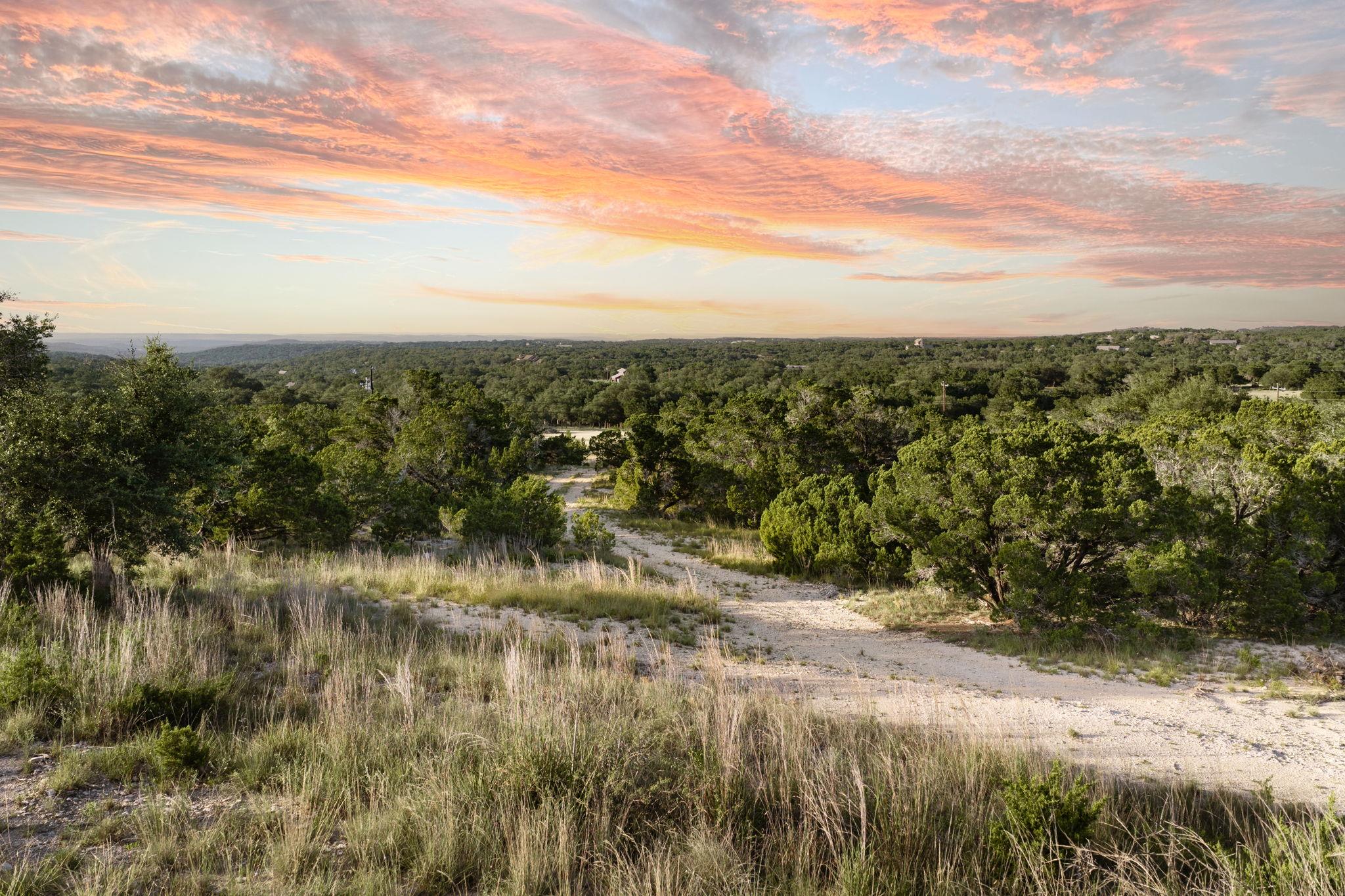 Listing photo 1 of 5601 W Fitzhugh Rd
