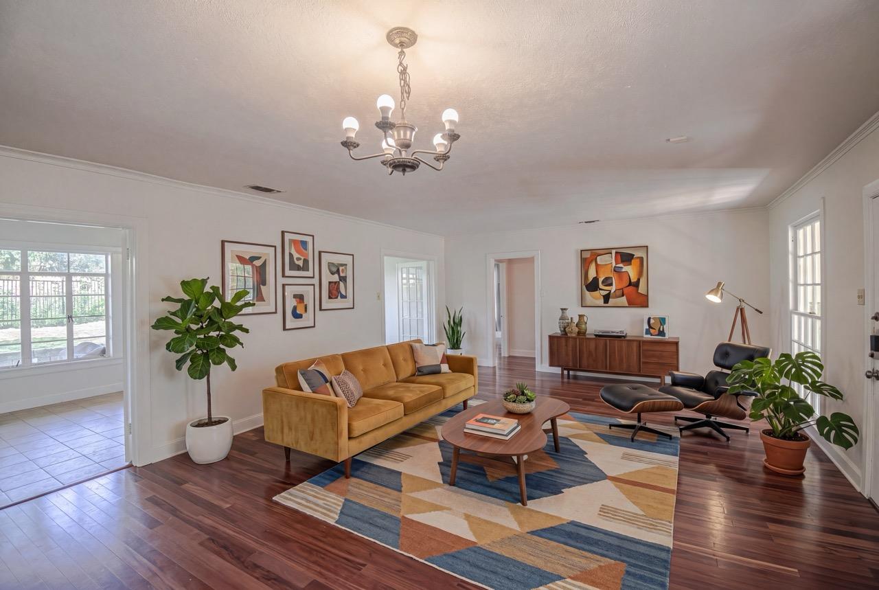 Listing photo 1 of 1202  Norwood Rd