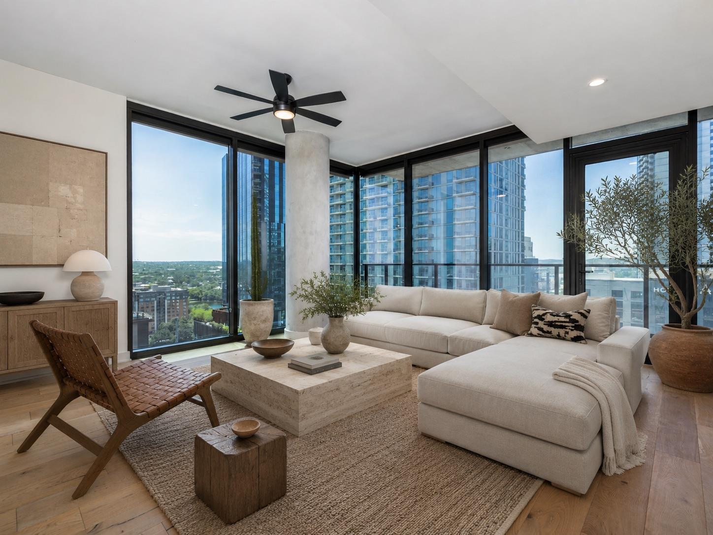 Listing photo 1 of 84  East Ave  #1609