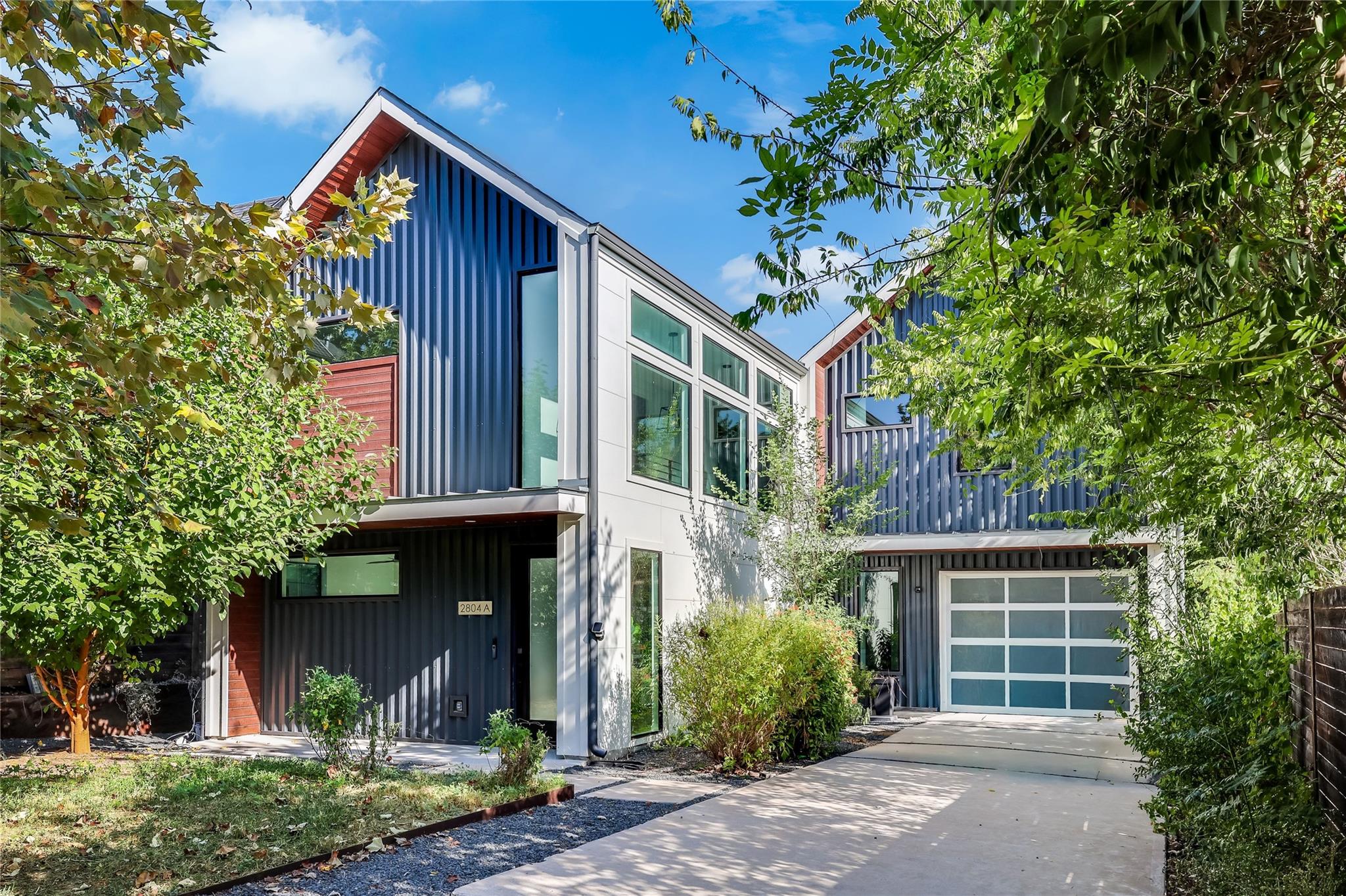 Listing photo 1 of 2804 E 22nd St  #A