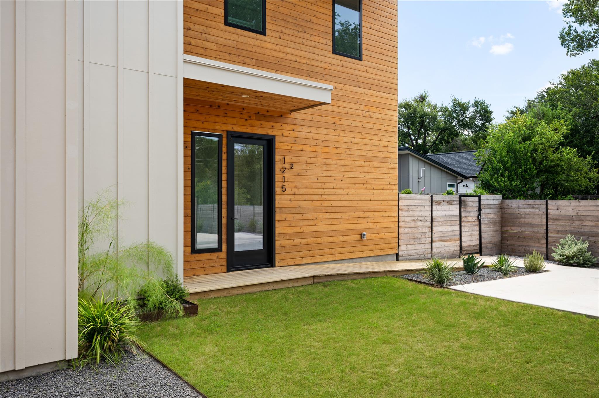 Listing photo 1 of 1215  Fort Branch Blvd  #2