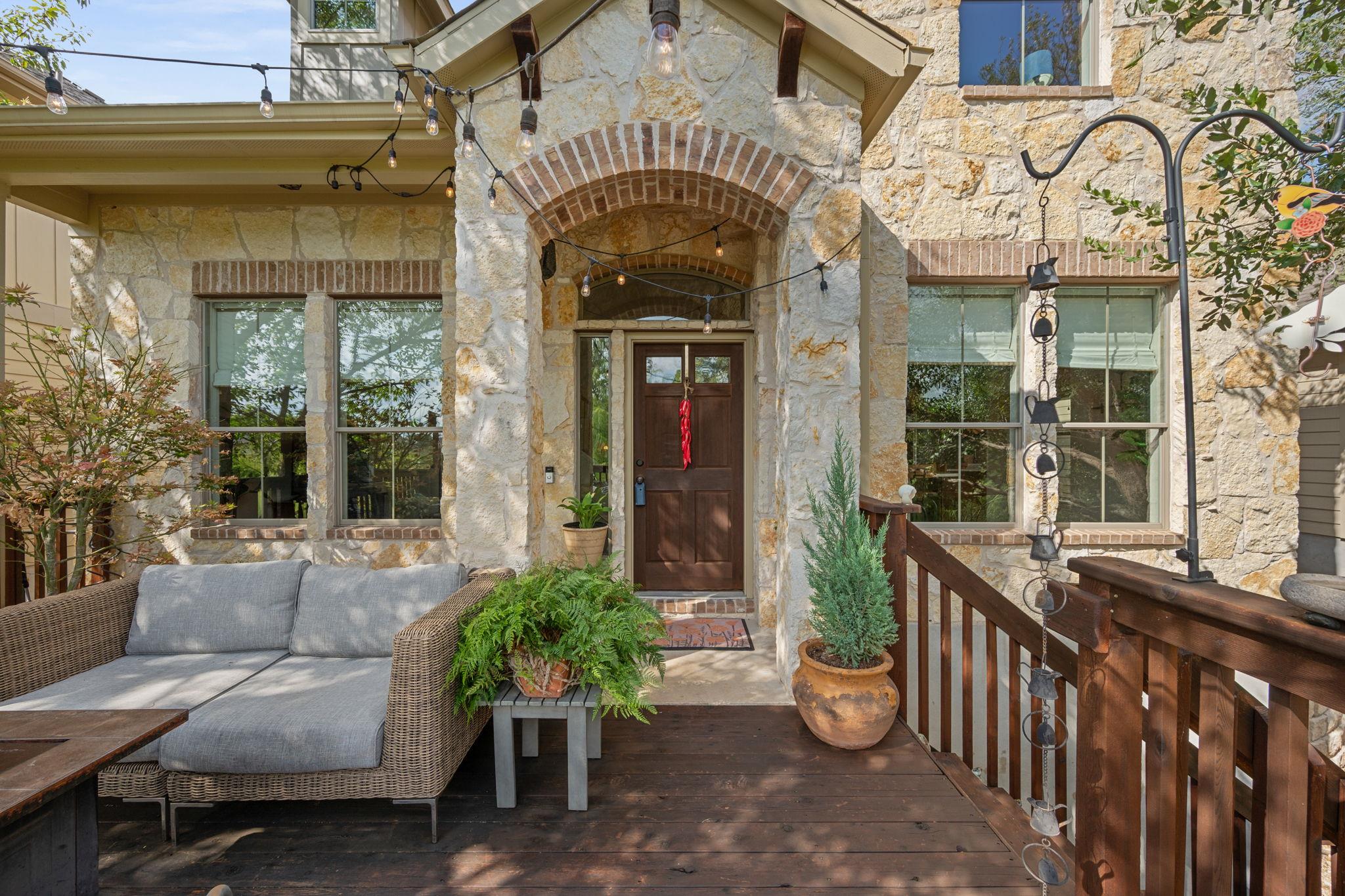 Listing photo 1 of 11400  Parmer Ln  #7