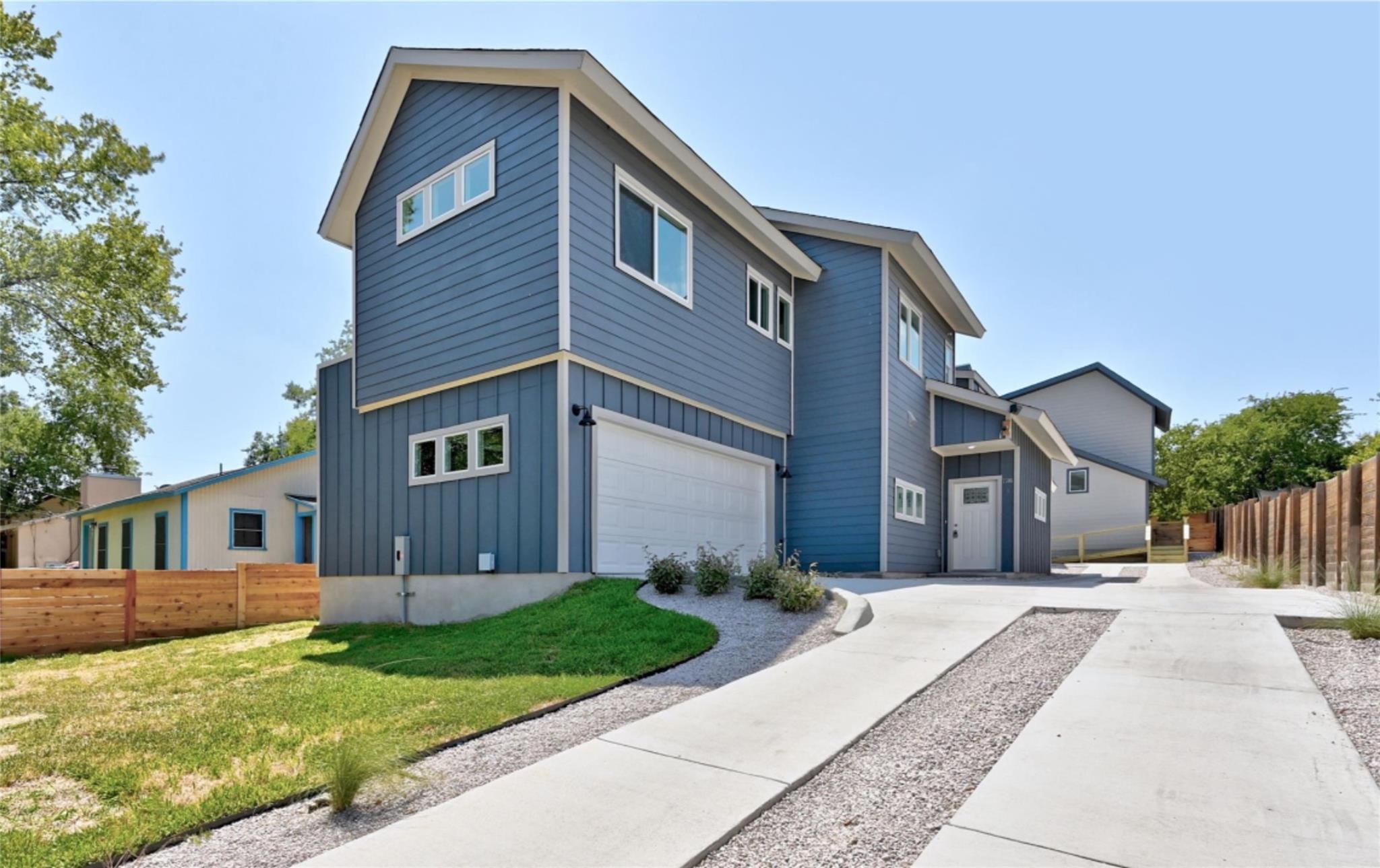 Listing photo 1 of 7306  Carver Ave  #1