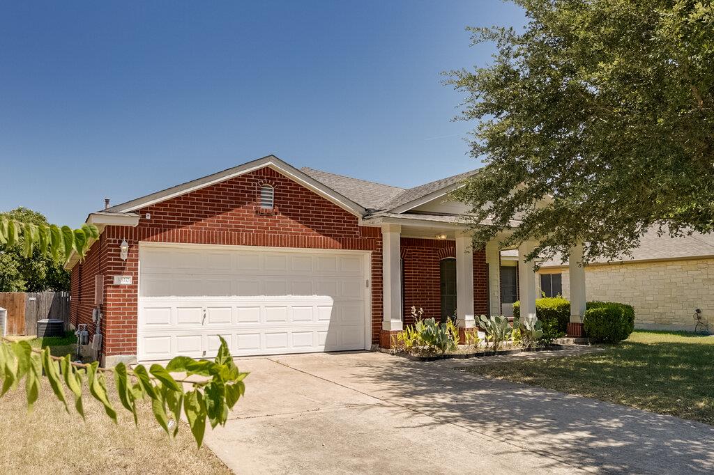 Listing photo 1 of 3310  Zinfandel Ln