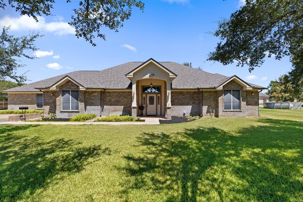 Listing photo 1 of 5421  FM 619 None