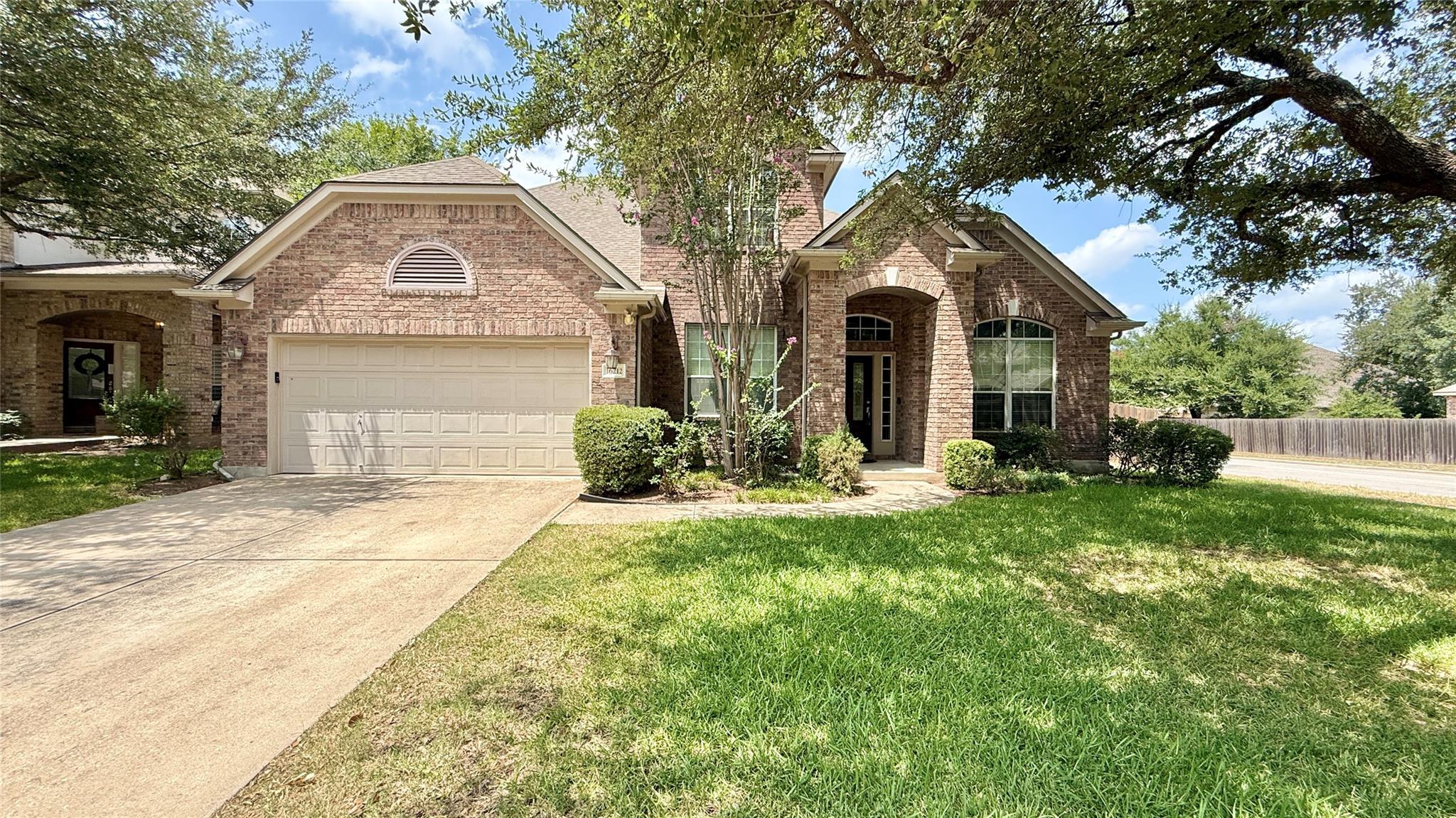 Listing photo 1 of 16212  Double Eagle Dr