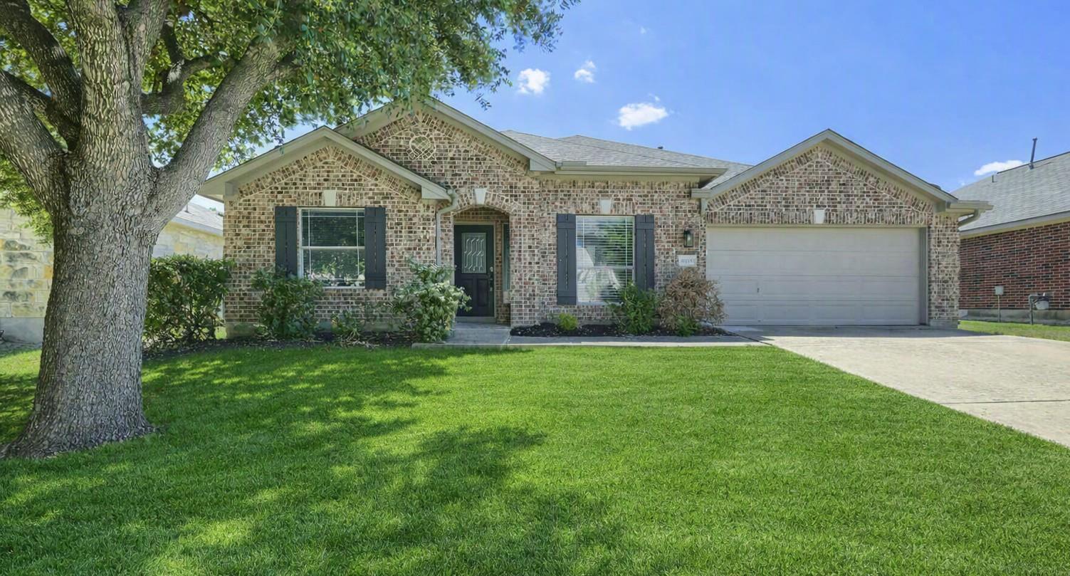 Listing photo 1 of 18705  Deep Water Dr