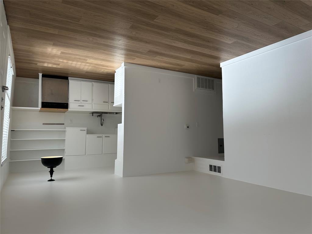 Listing photo 1 of 100  Blue Ridge Trl  #1