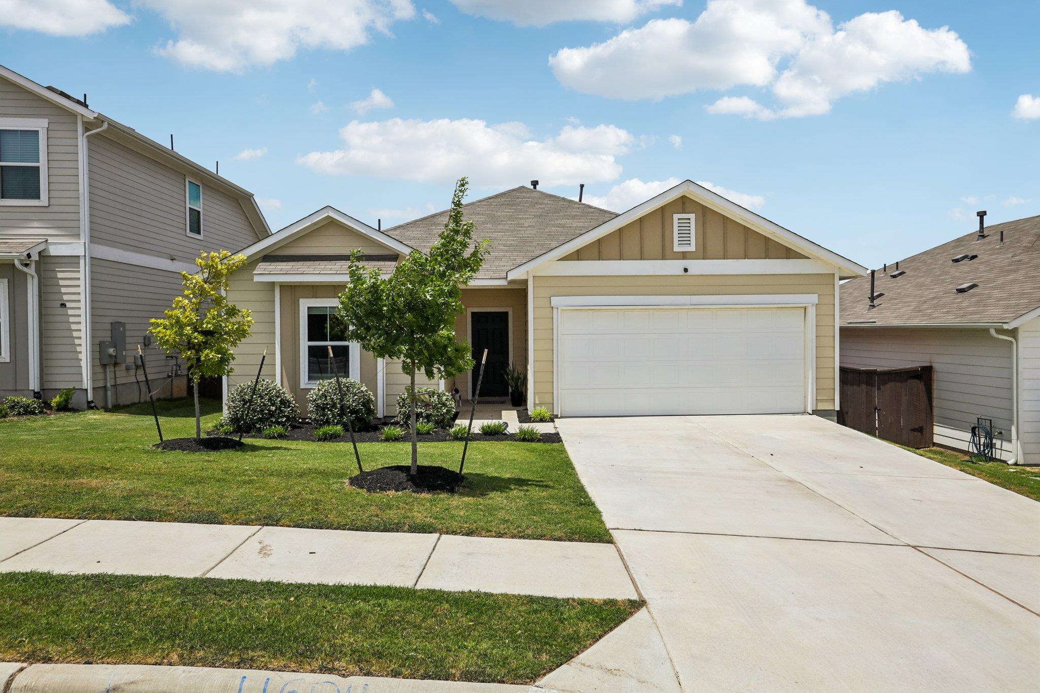 Listing photo 1 of 11604  Comano Dr