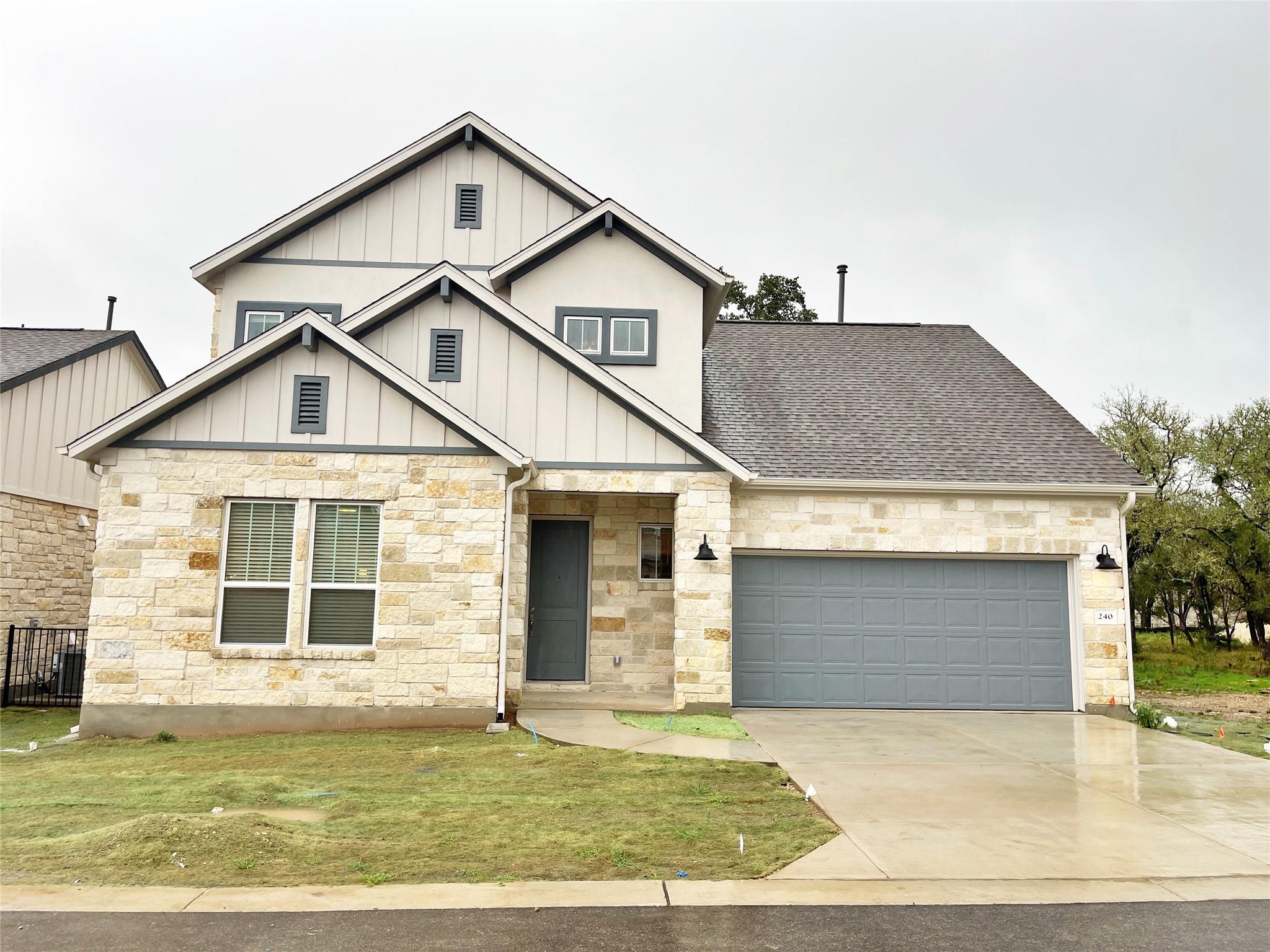 Listing photo 1 of 240  Revere Dr