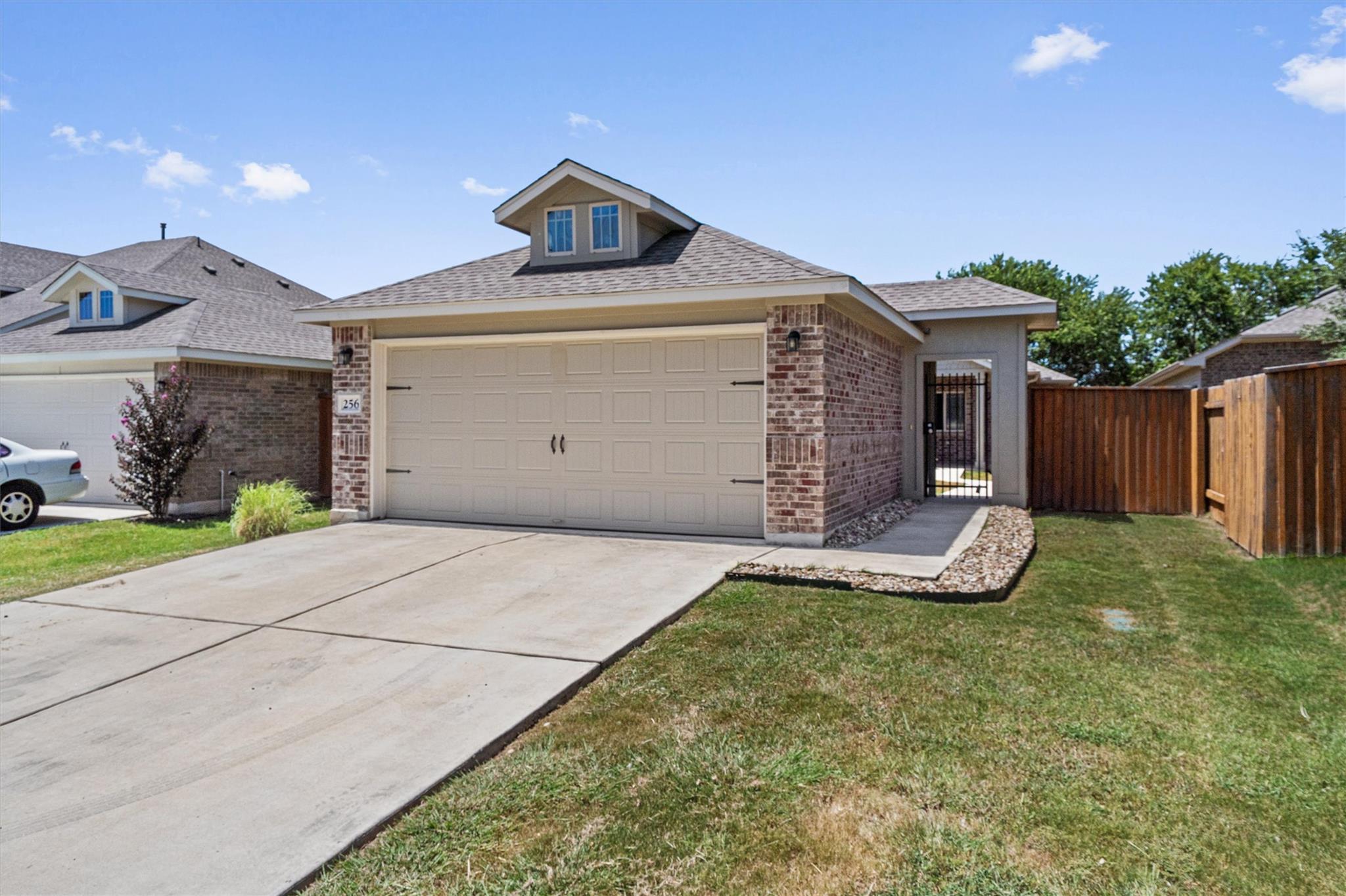 Listing photo 1 of 256  Pelican Bay Cir