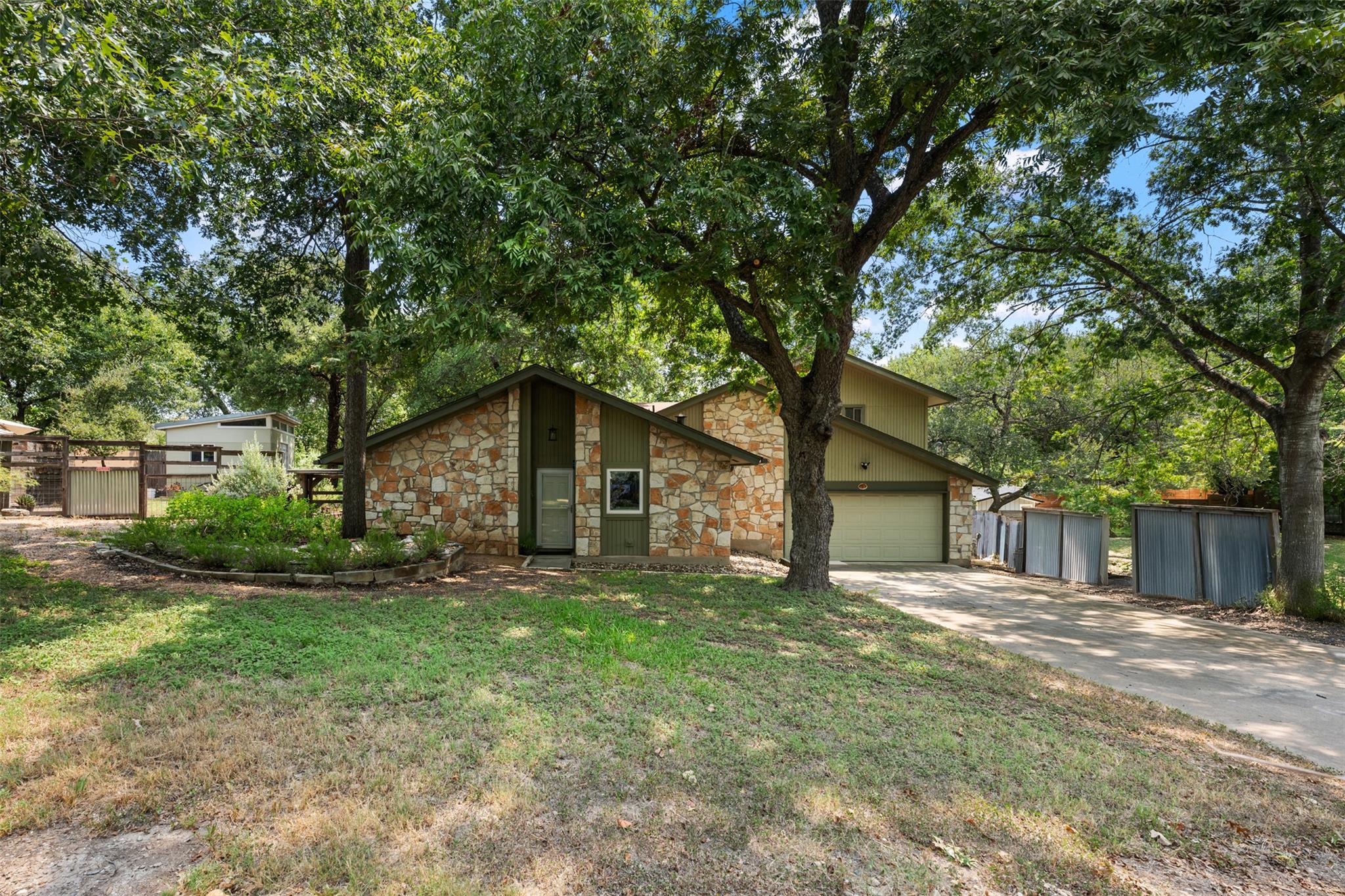 Listing photo of 12007  Oak Haven Rd