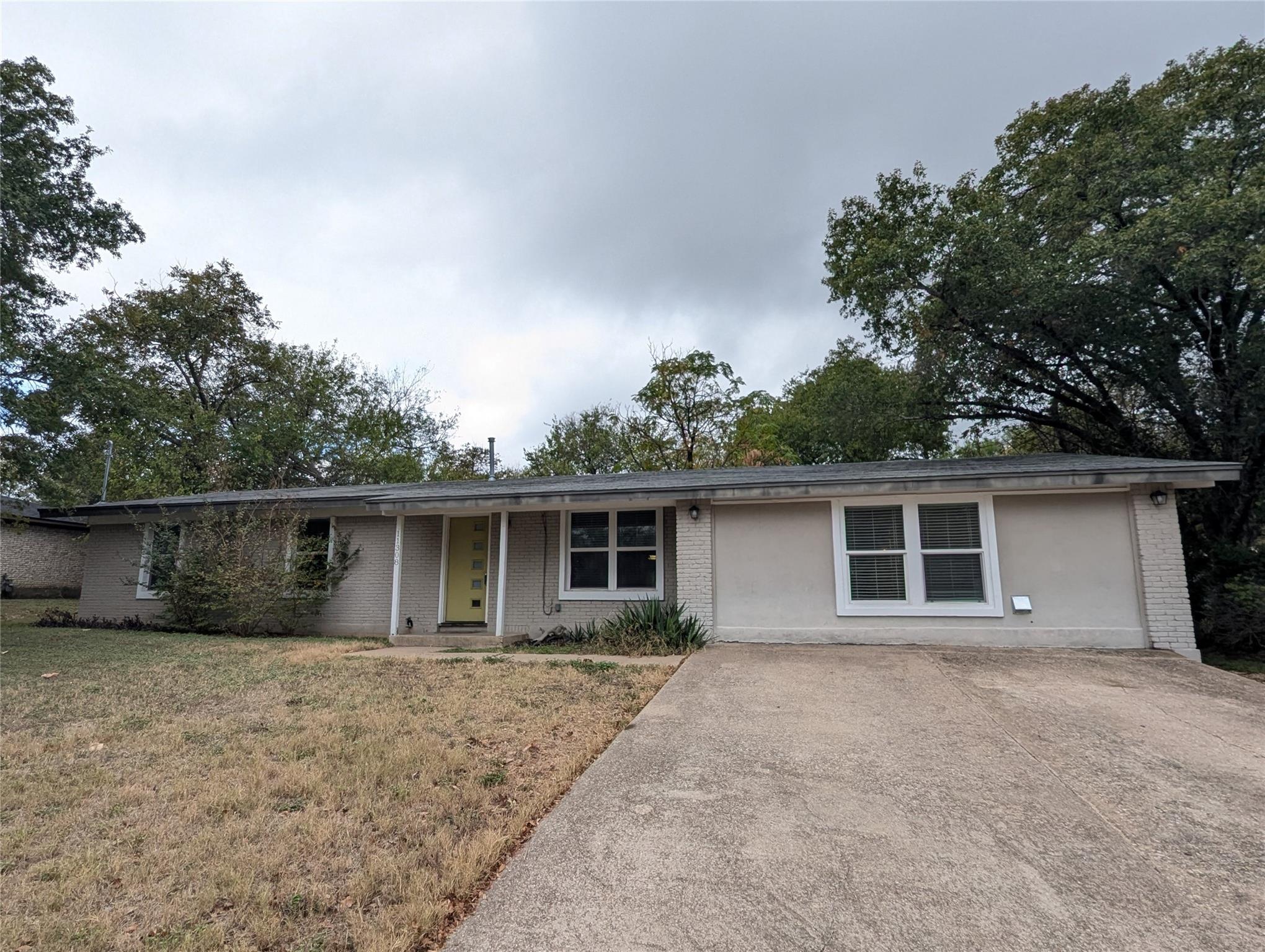 Listing photo 1 of 11308  Hilltop St