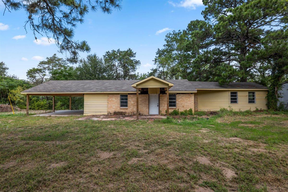Listing photo 1 of 120  Faldyn St