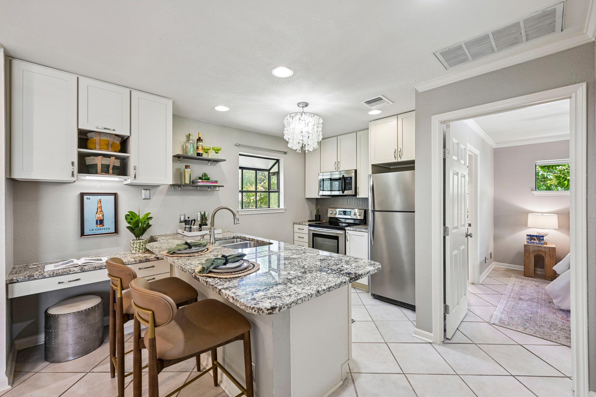Listing photo 1 of 2412  Enfield Rd  #8
