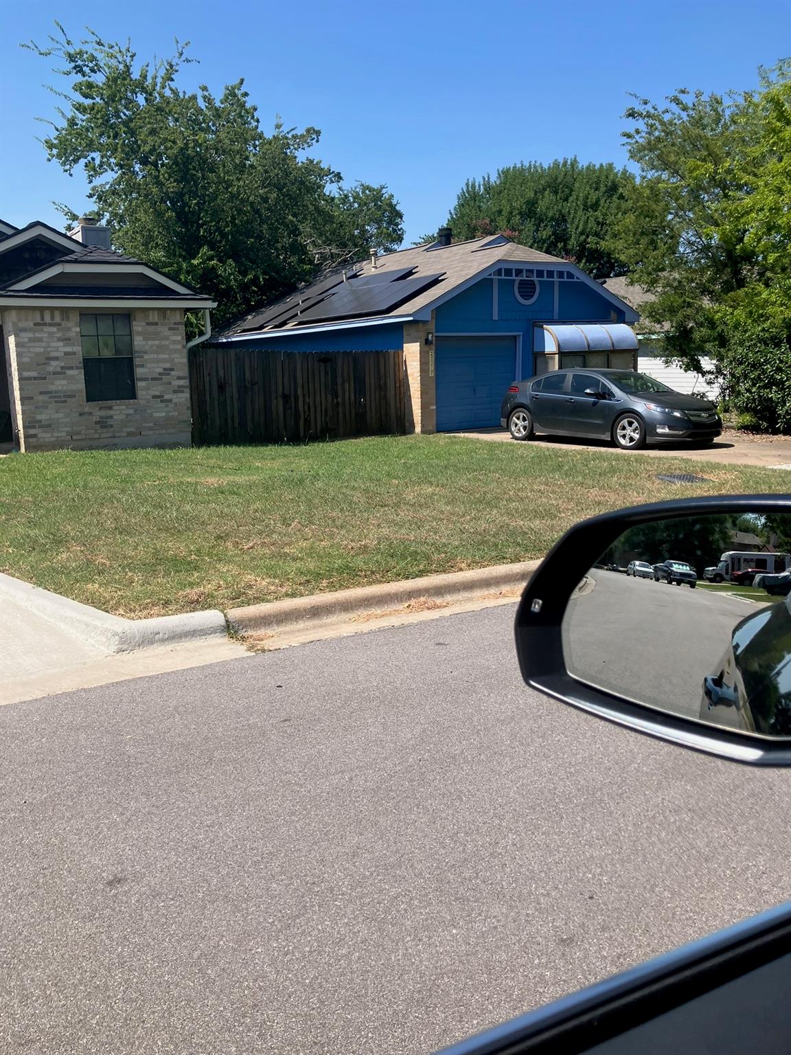 Listing photo 1 of 1110  Fairlawn Cv