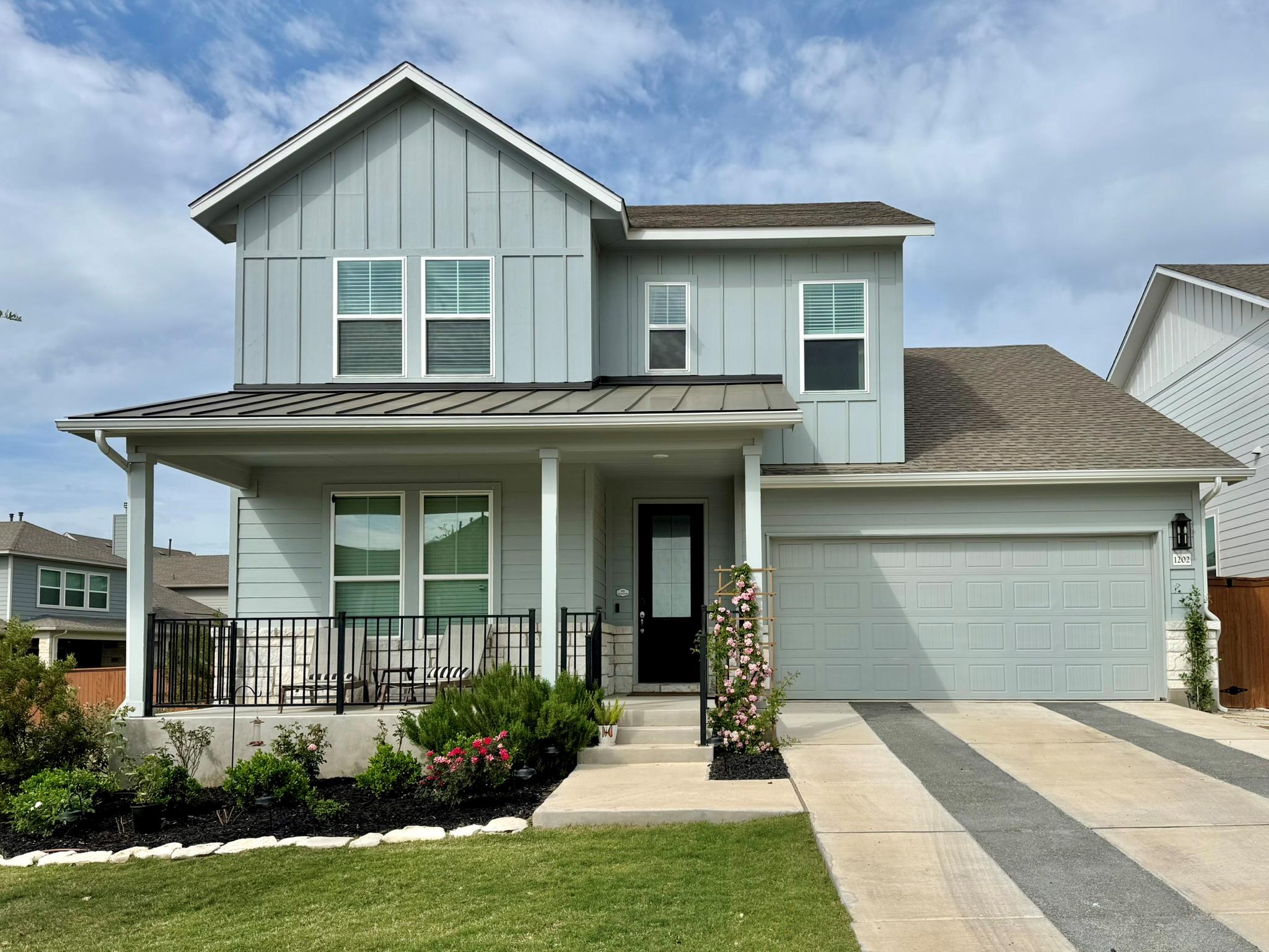 Listing photo 1 of 1202  Sage Thrasher Cir
