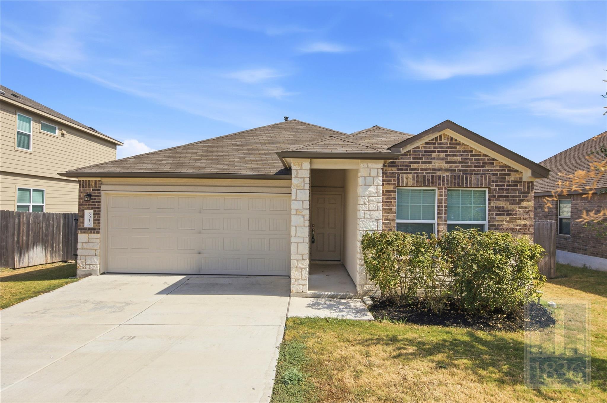 Listing photo 1 of 5913  Toscana Trce