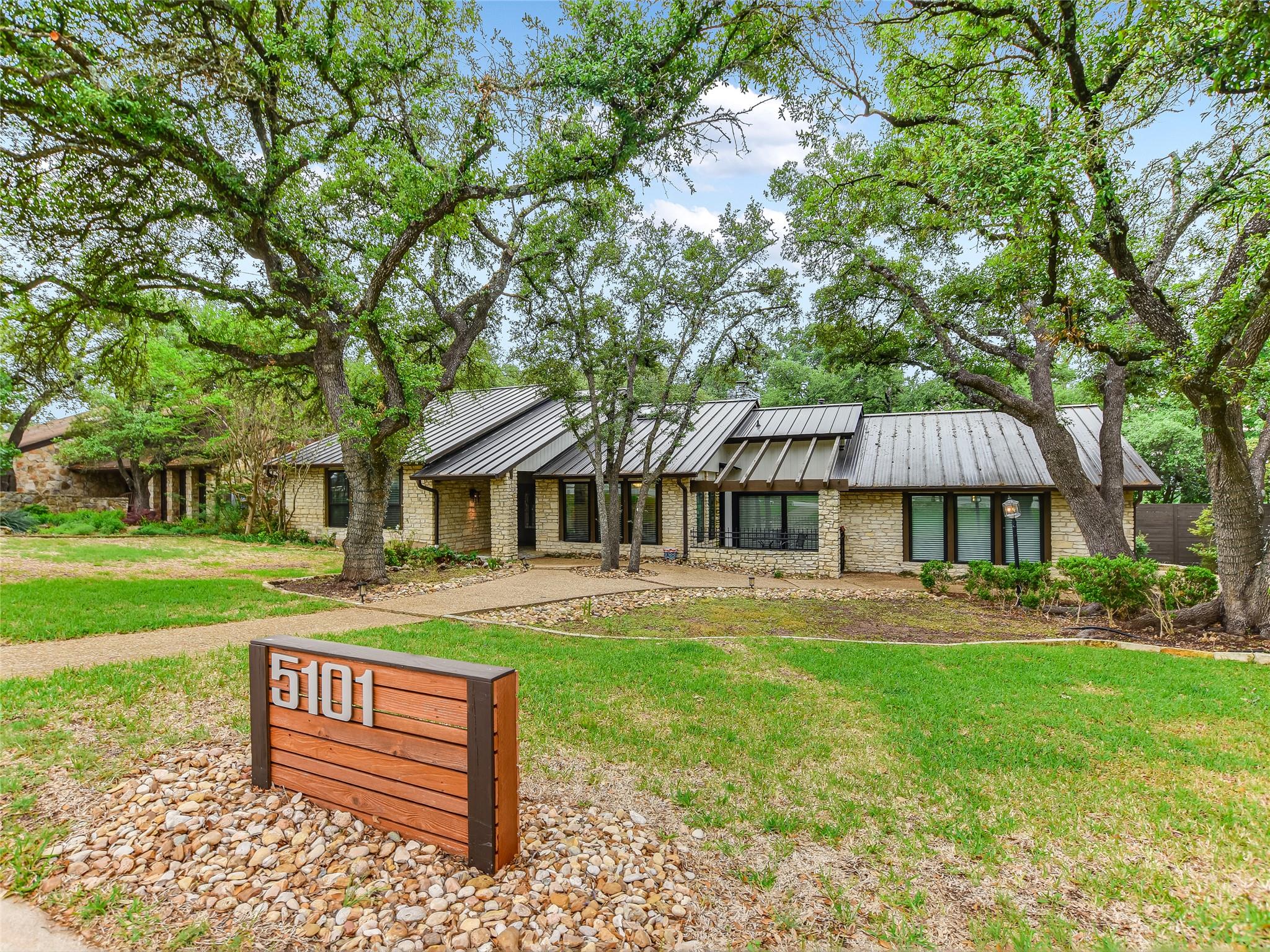 Listing photo 1 of 5101  Rain Creek Pkwy