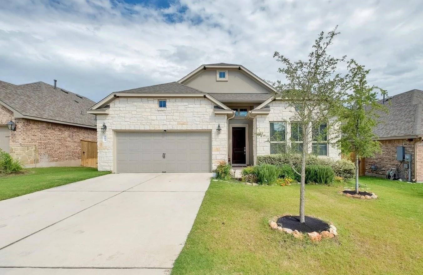 Listing photo 1 of 268  Fort Cobb Way