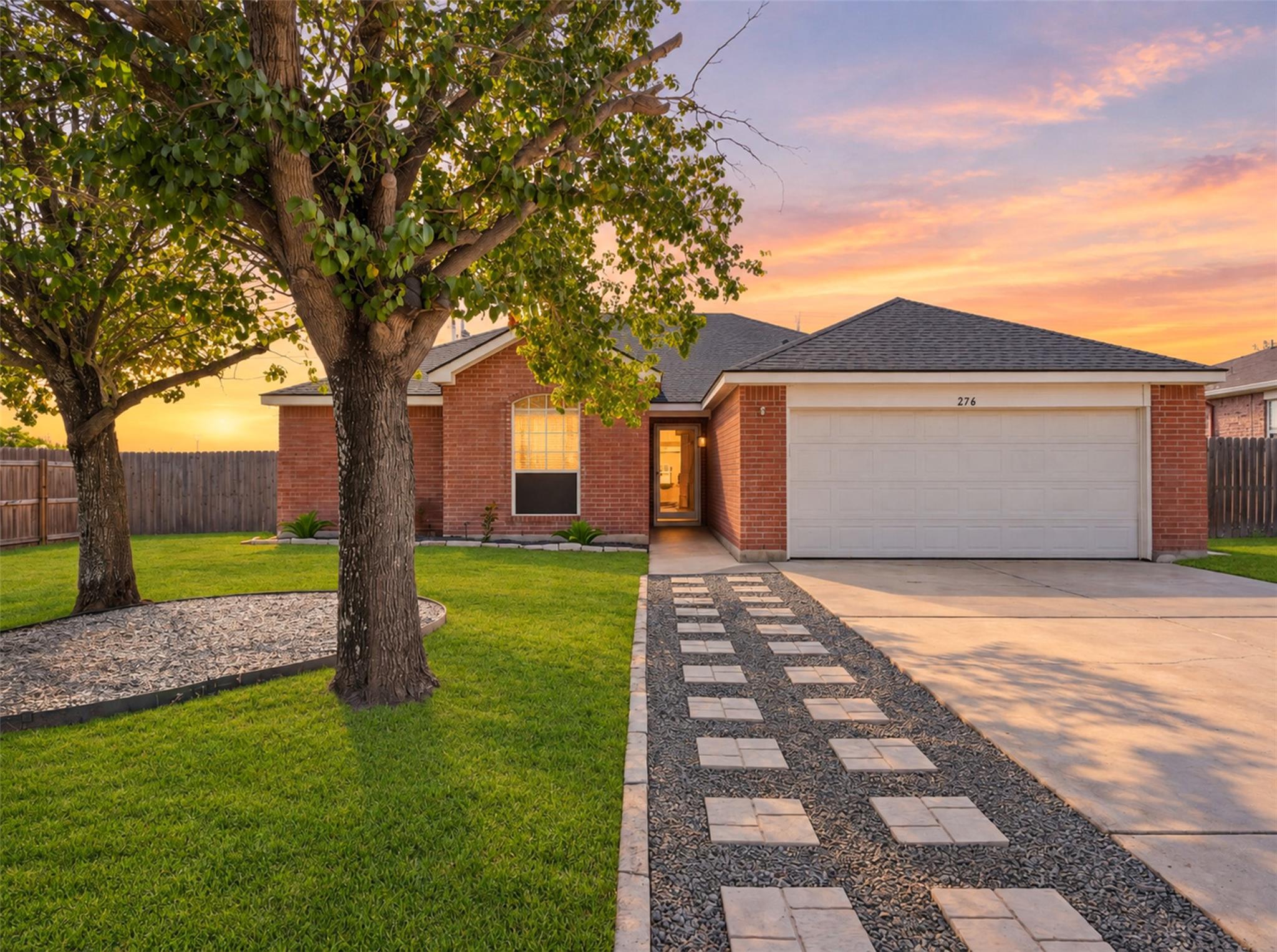 Listing photo 1 of 276  Jerry Lees Trl