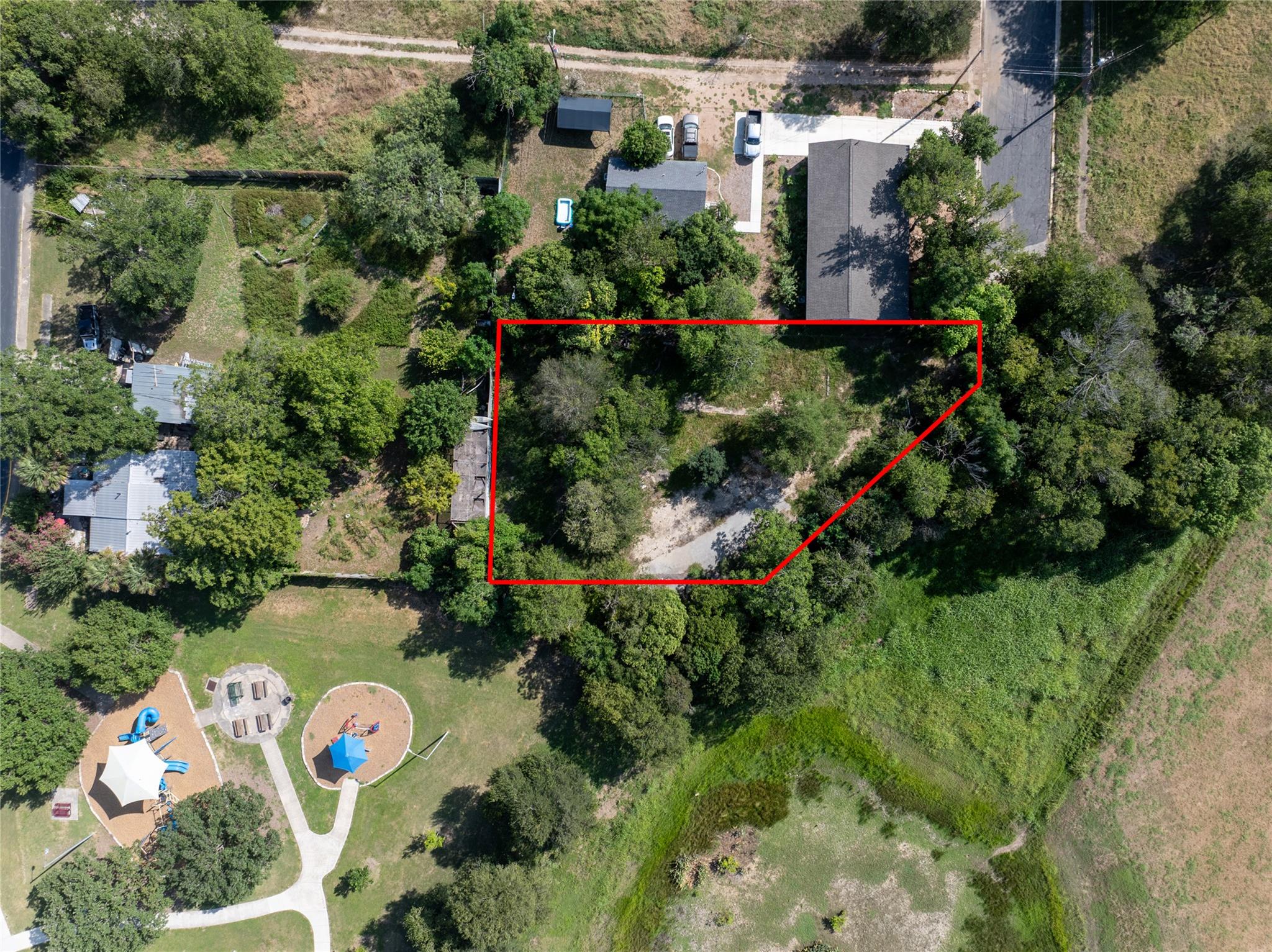 Listing photo 1 of 734  Valley St
