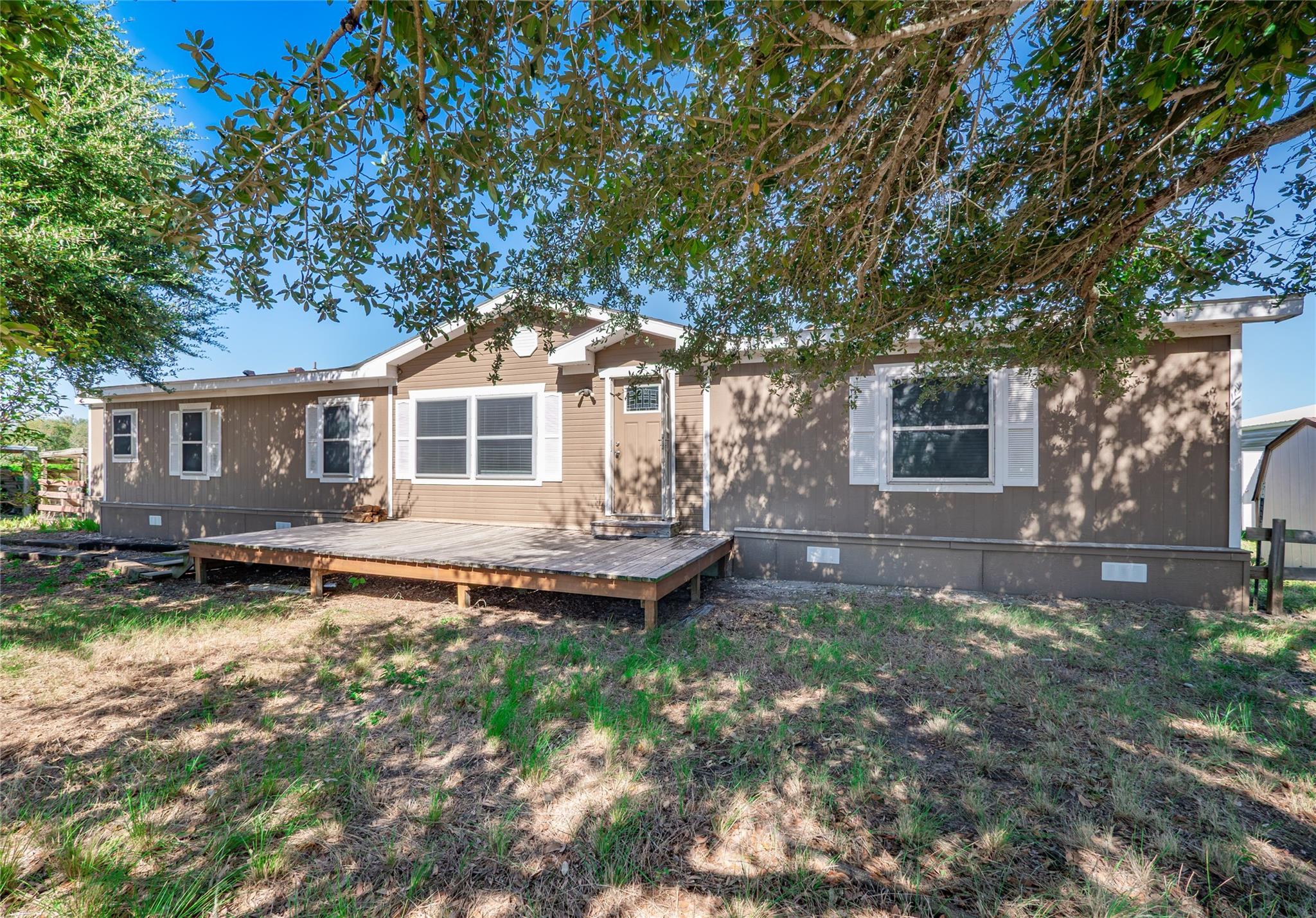 Listing photo 1 of 10512  Hibbs Ln