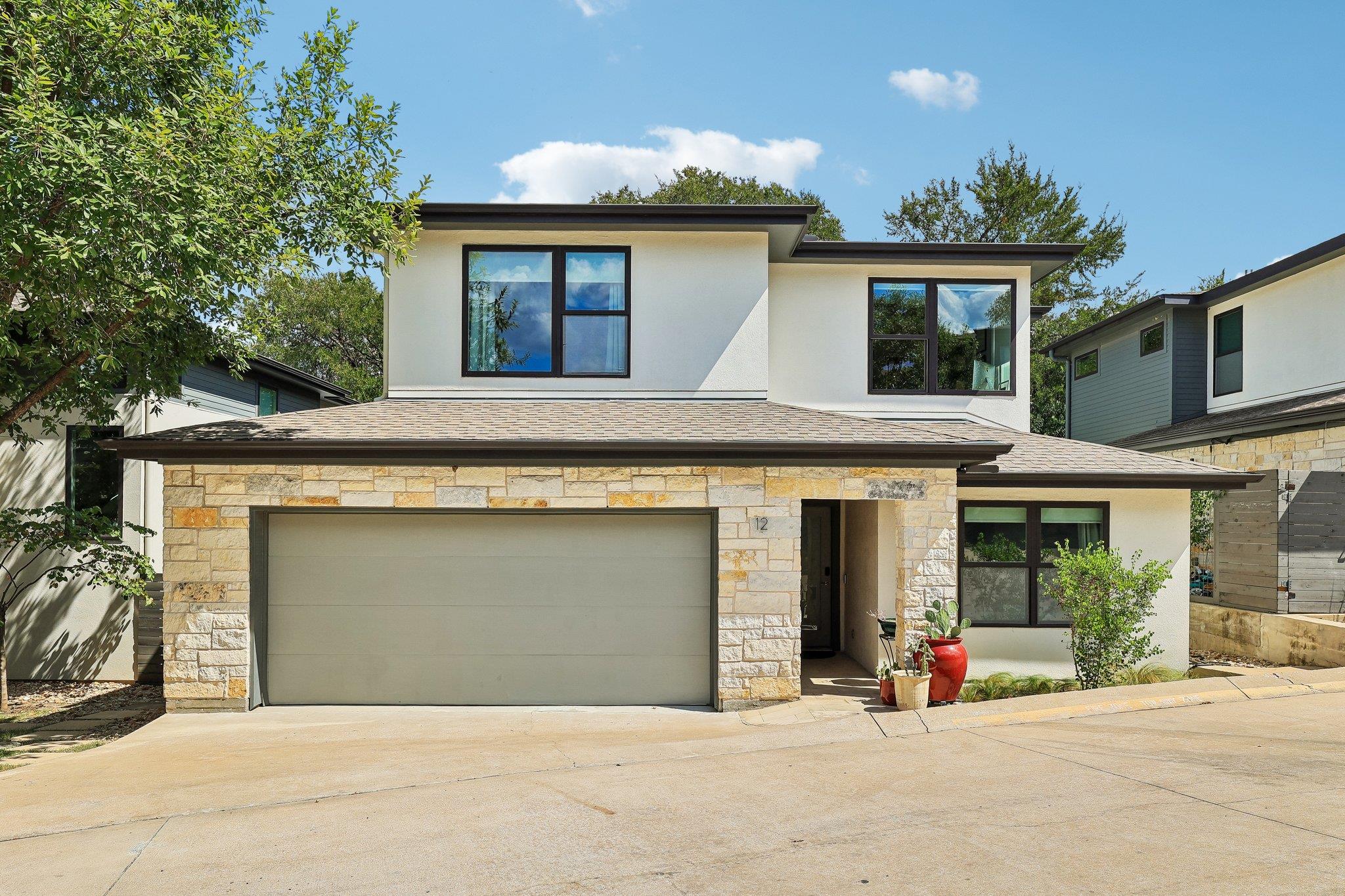 Listing photo 1 of 1303  Azie Morton Rd  #12
