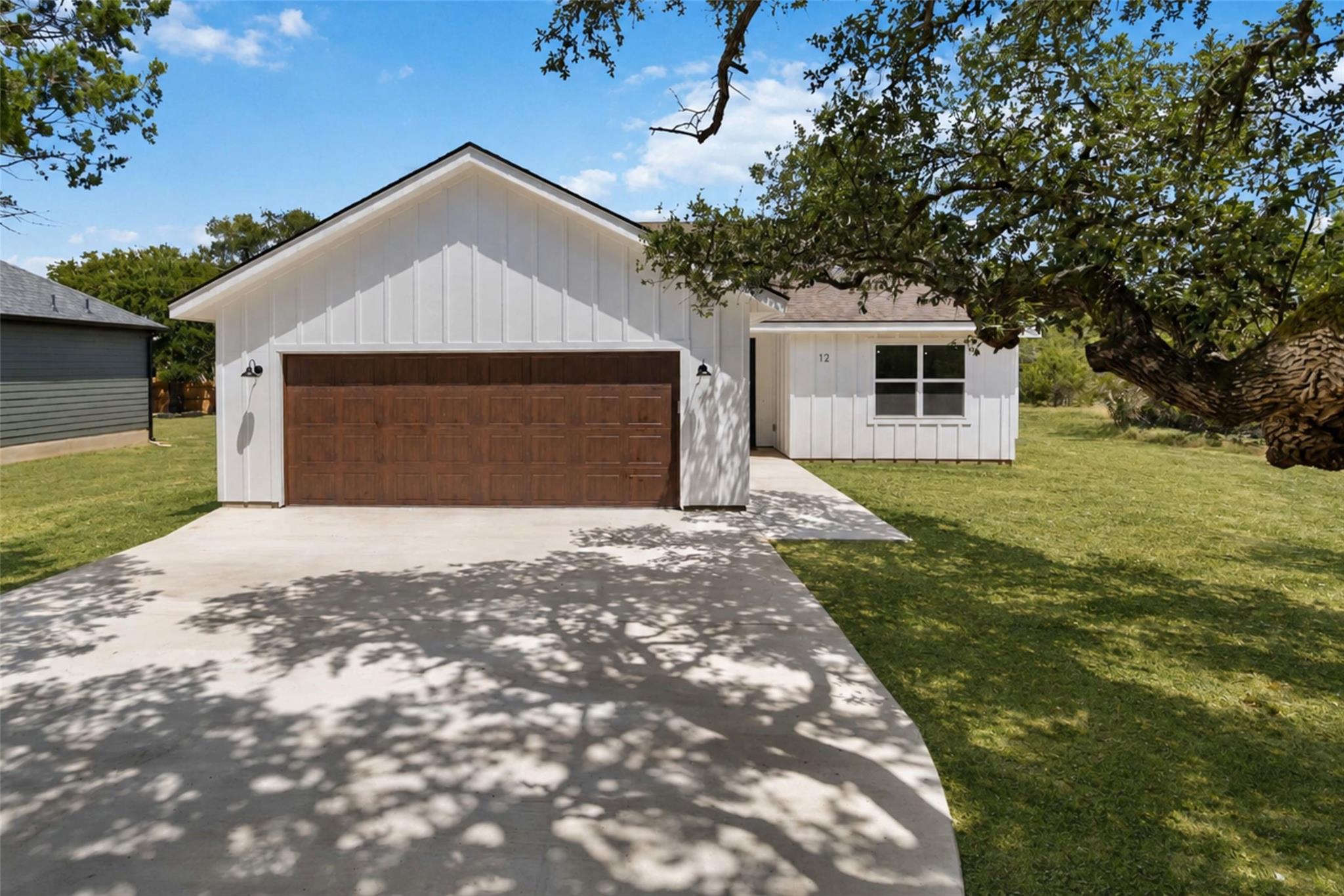 Listing photo 1 of 12  Summertime Cir