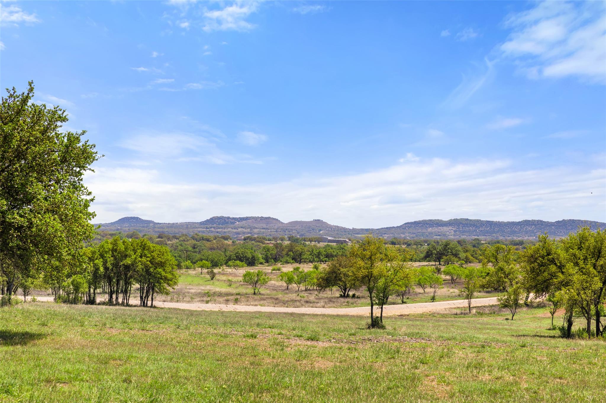 Vast, open acreage offers incredible scenic mount