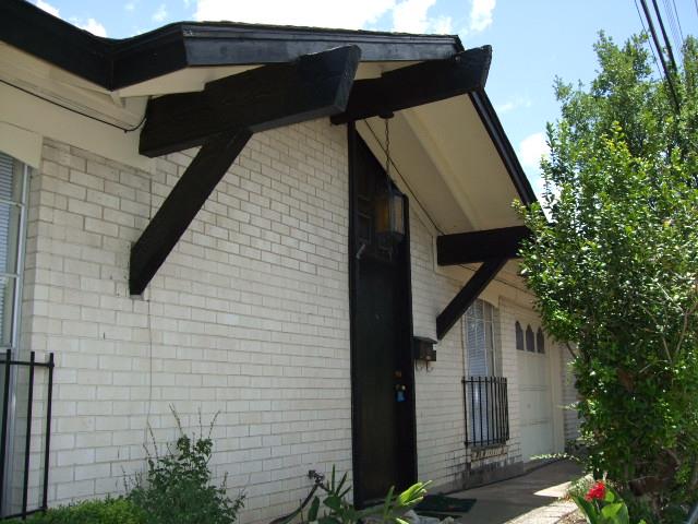 Listing photo 1 of 8109  Georgian Dr  #A