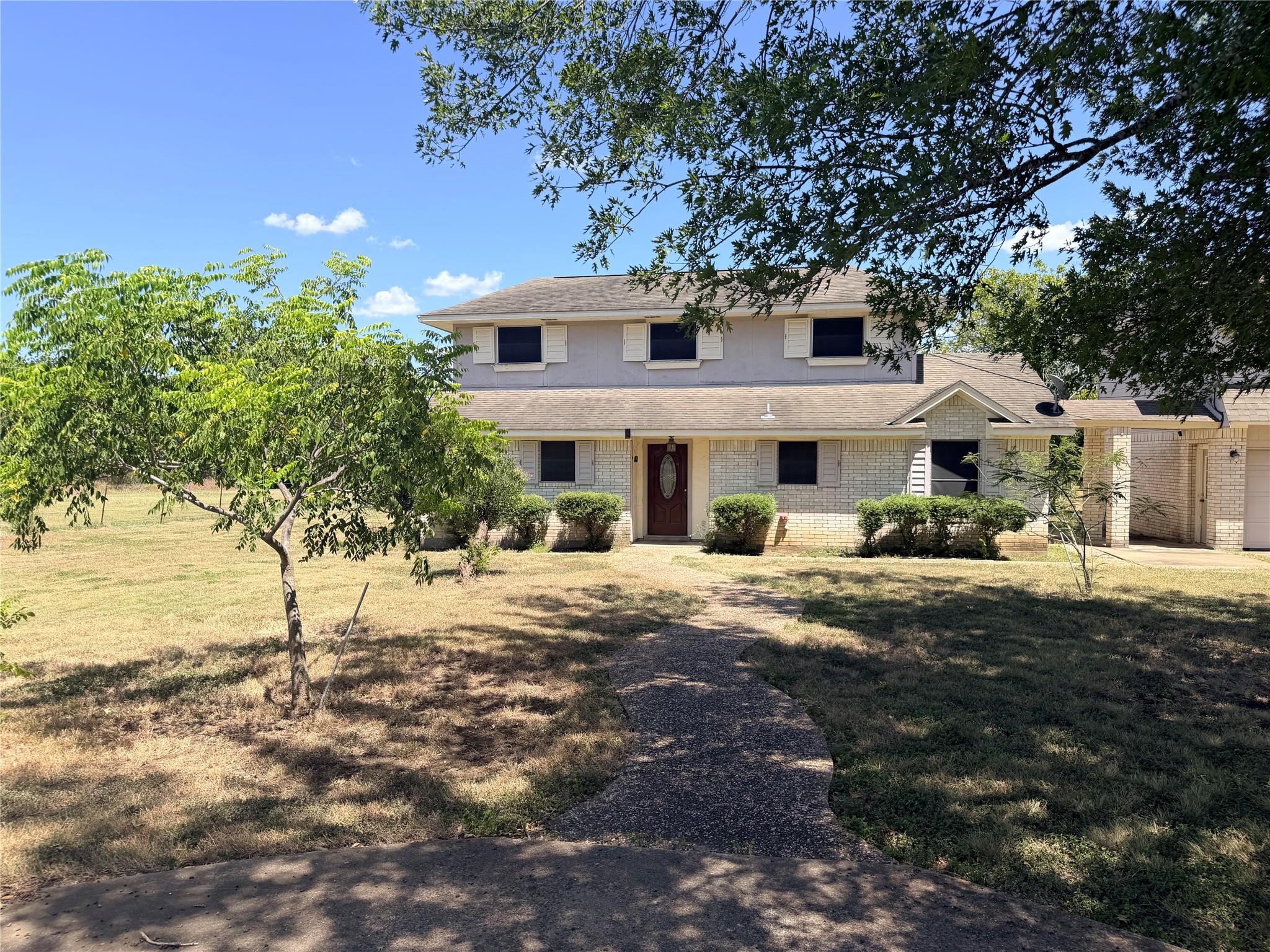 Listing photo 1 of 804  Canyon Wren Dr
