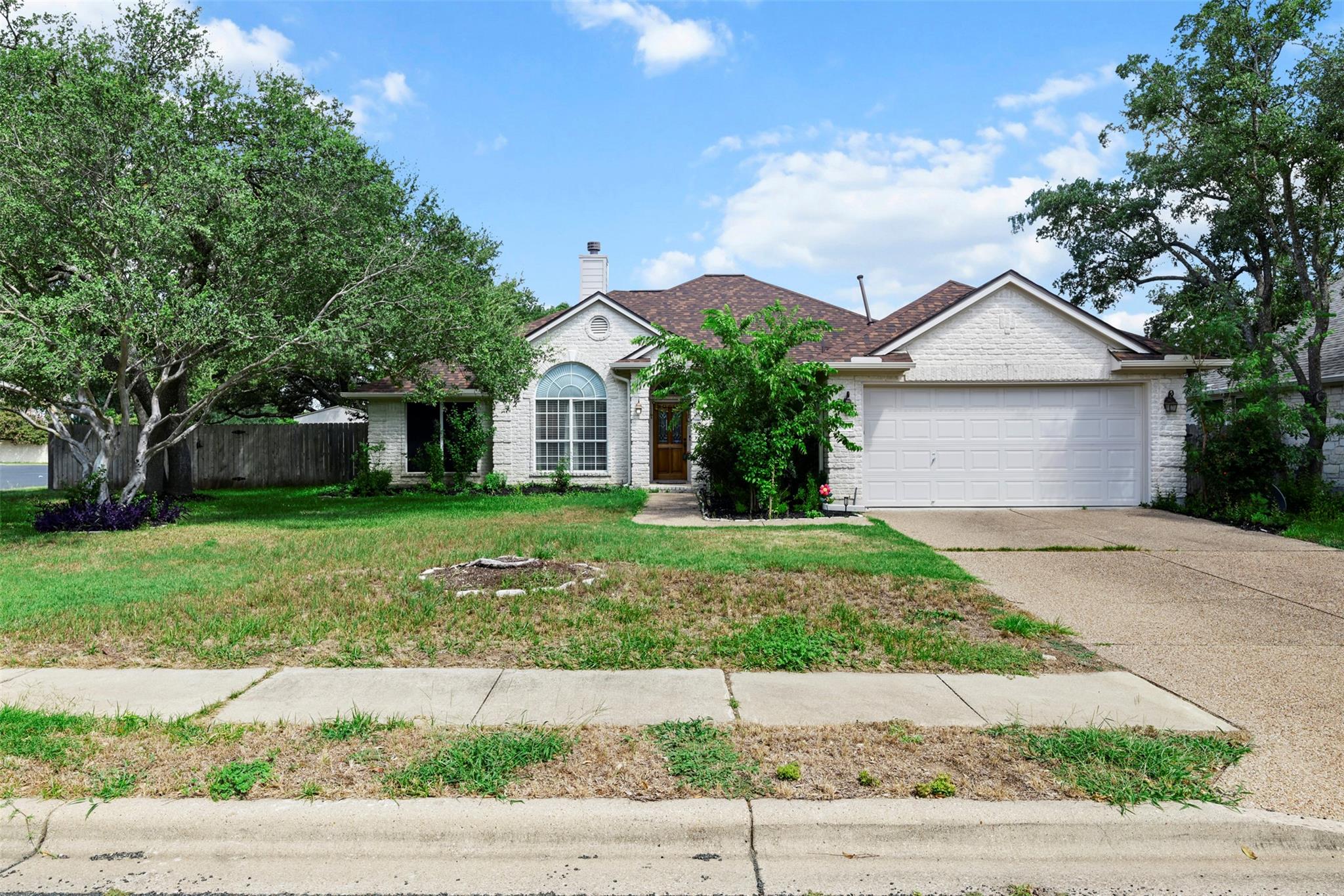 Listing photo 1 of 6006  Barletta Dr